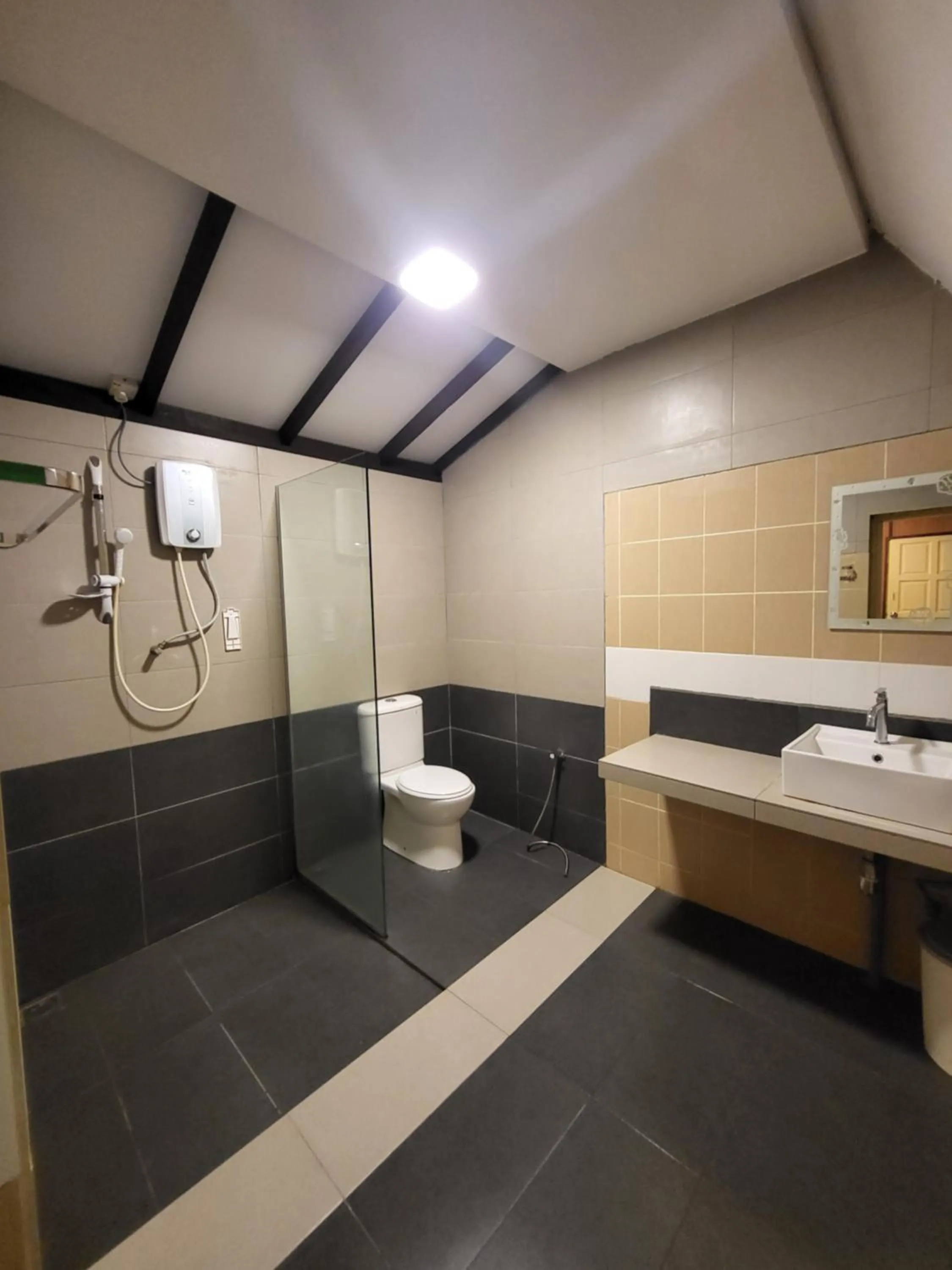 Bathroom in Sandy Beach Resort By Casa Loma