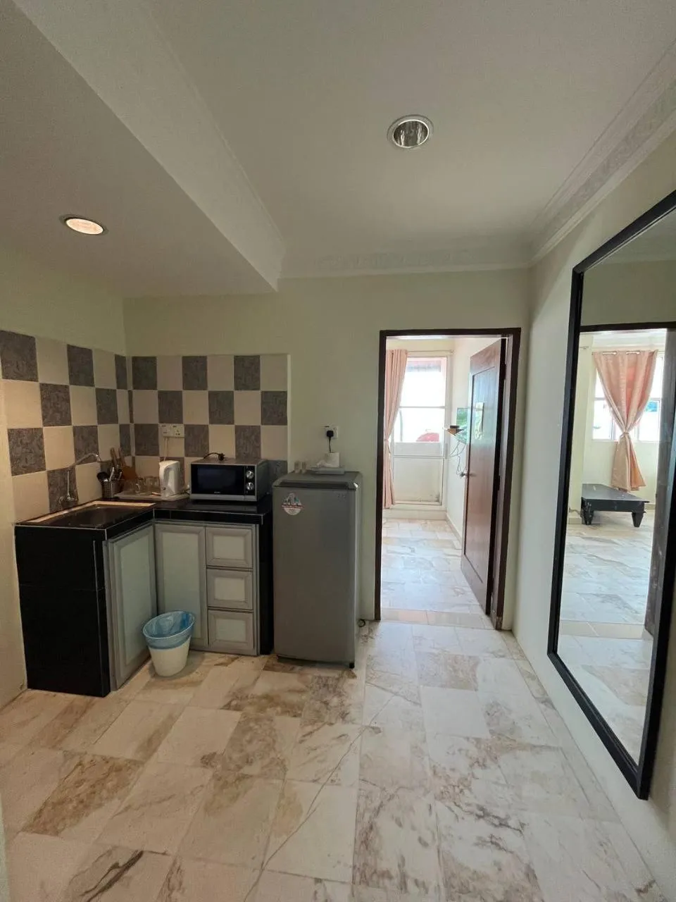 Kitchen or kitchenette in Sandy Beach Resort By Casa Loma