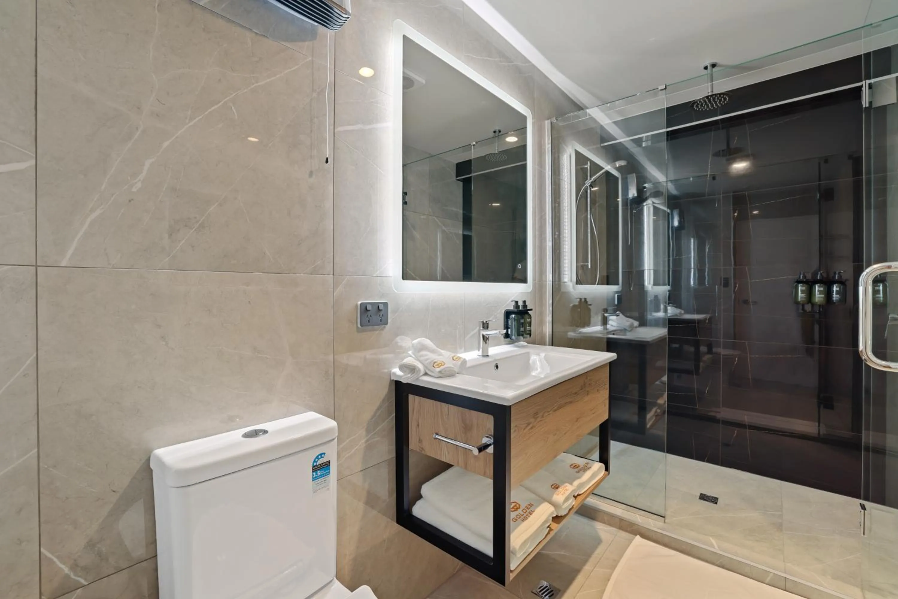 Bathroom in Golden Hotel