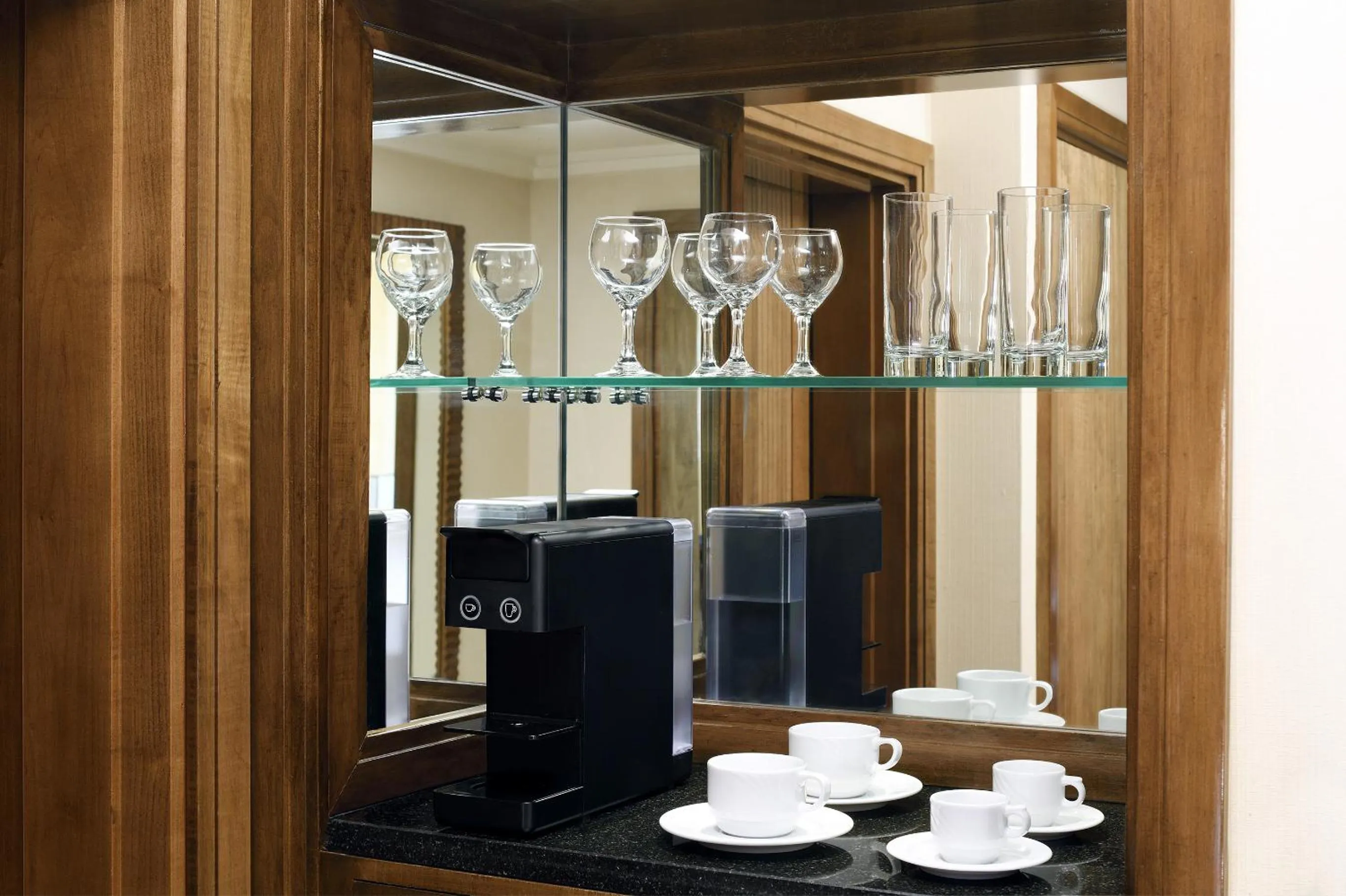 Coffee/tea facilities in InterContinental Riyadh, an IHG Hotel