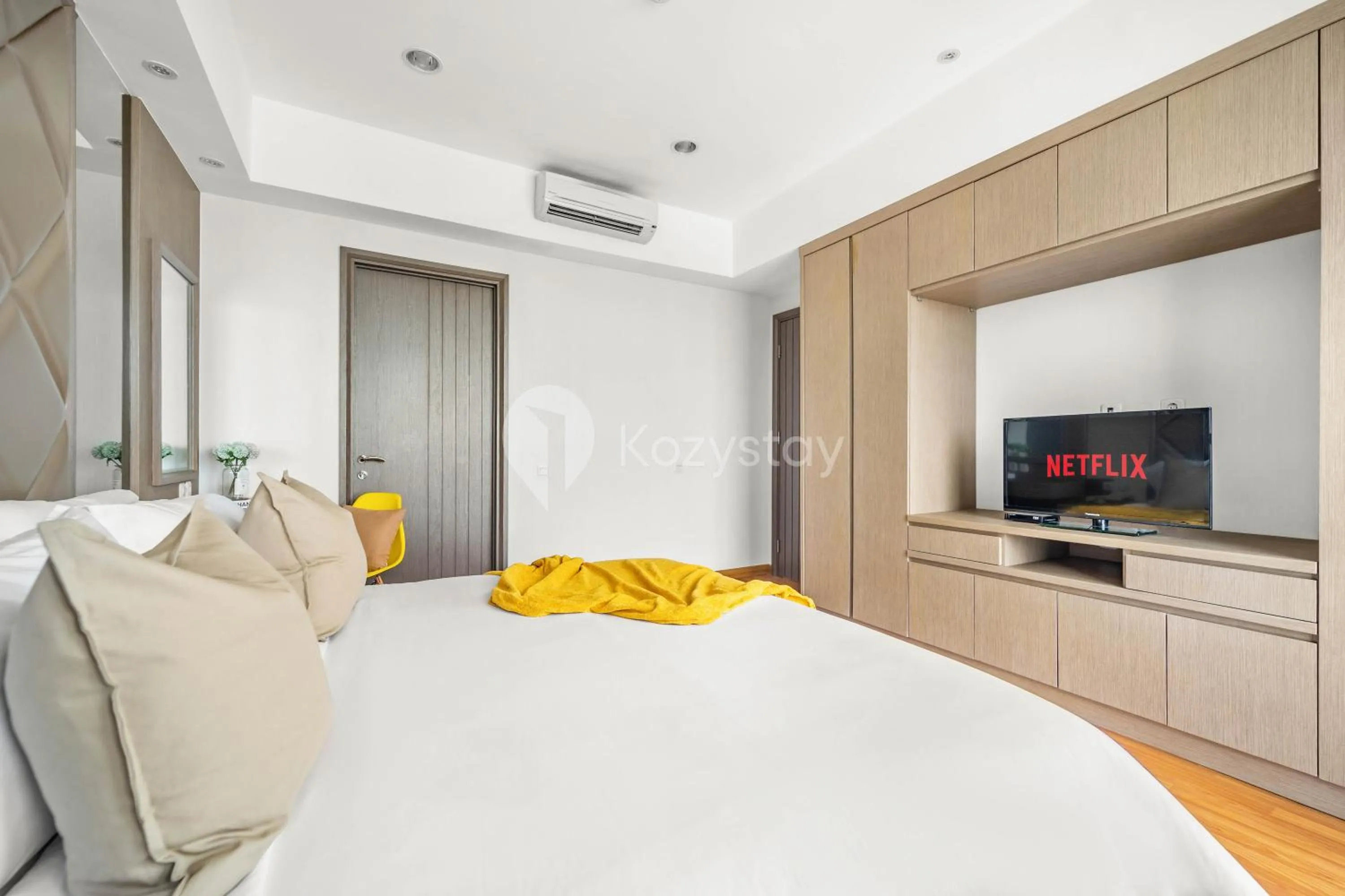 Bedroom, Bed in Soleil by Kozystay - Kemang