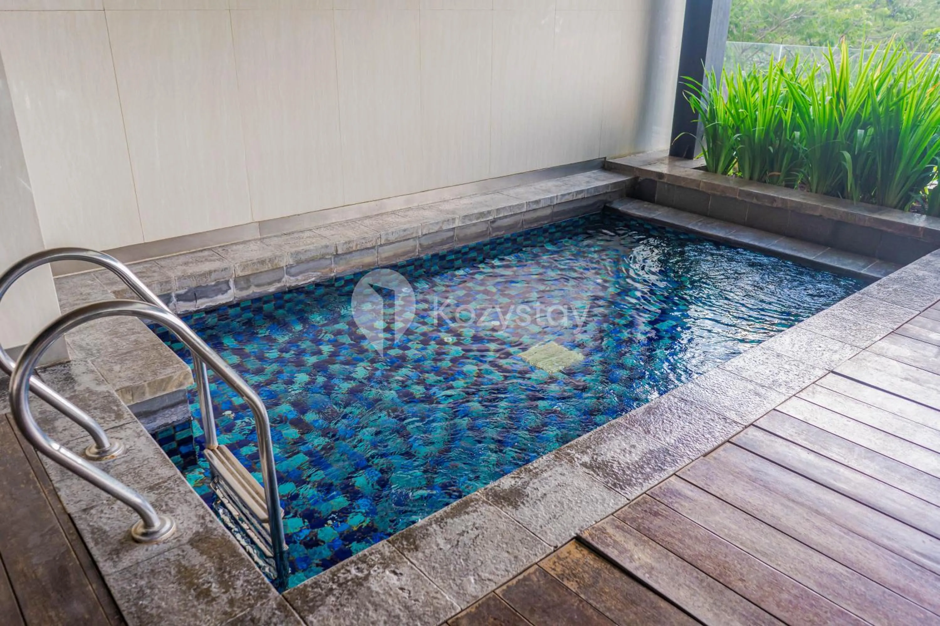 Swimming pool in Soleil by Kozystay - Kemang