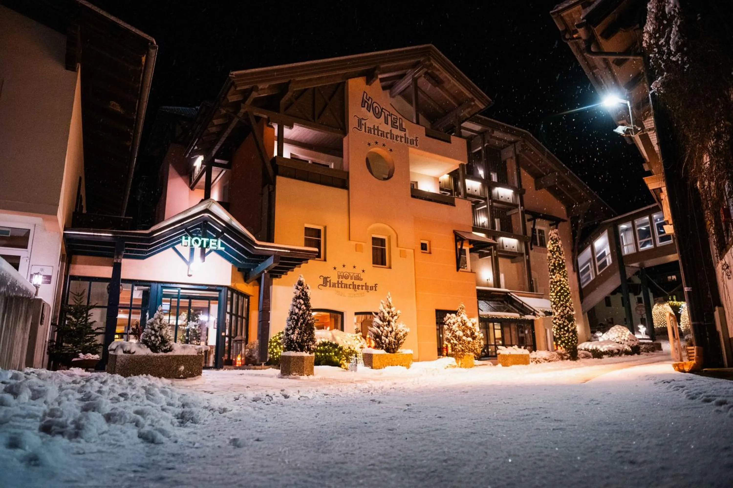 Property building in Hotel Flattacher Hof