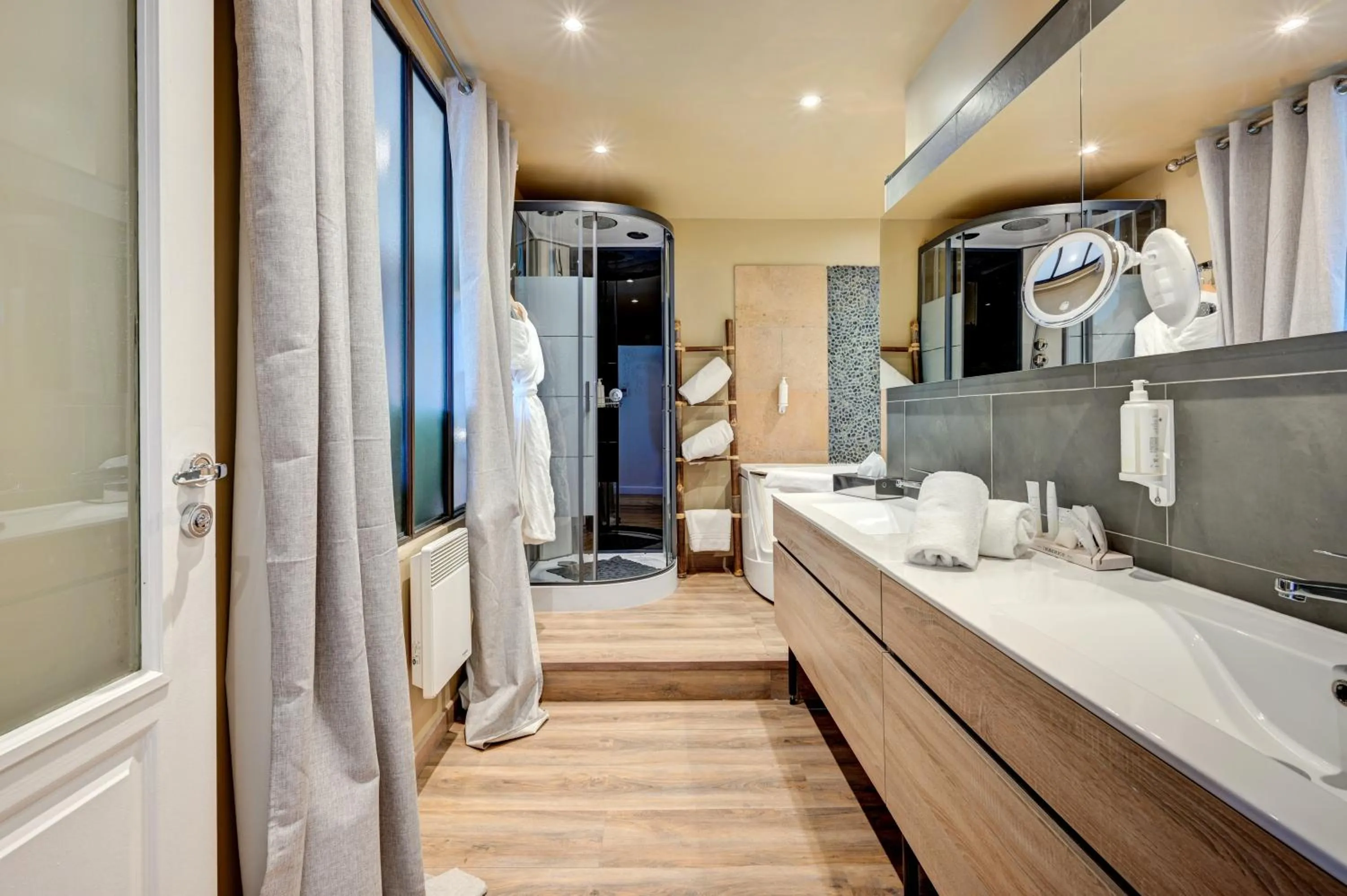 Bathroom in Hotel Bastide & SPA - Villa de Lourmarin