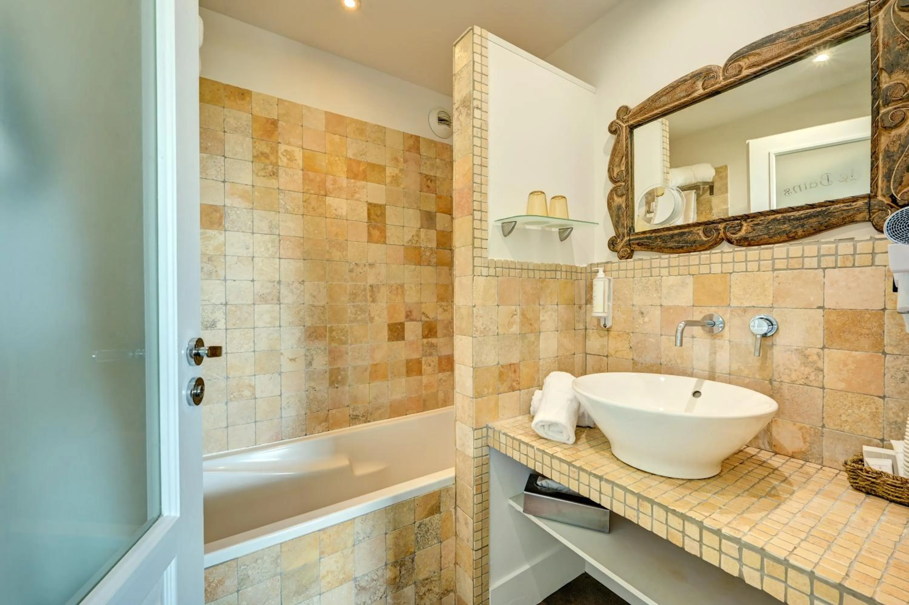 Bath in Hotel Bastide & SPA - Villa de Lourmarin