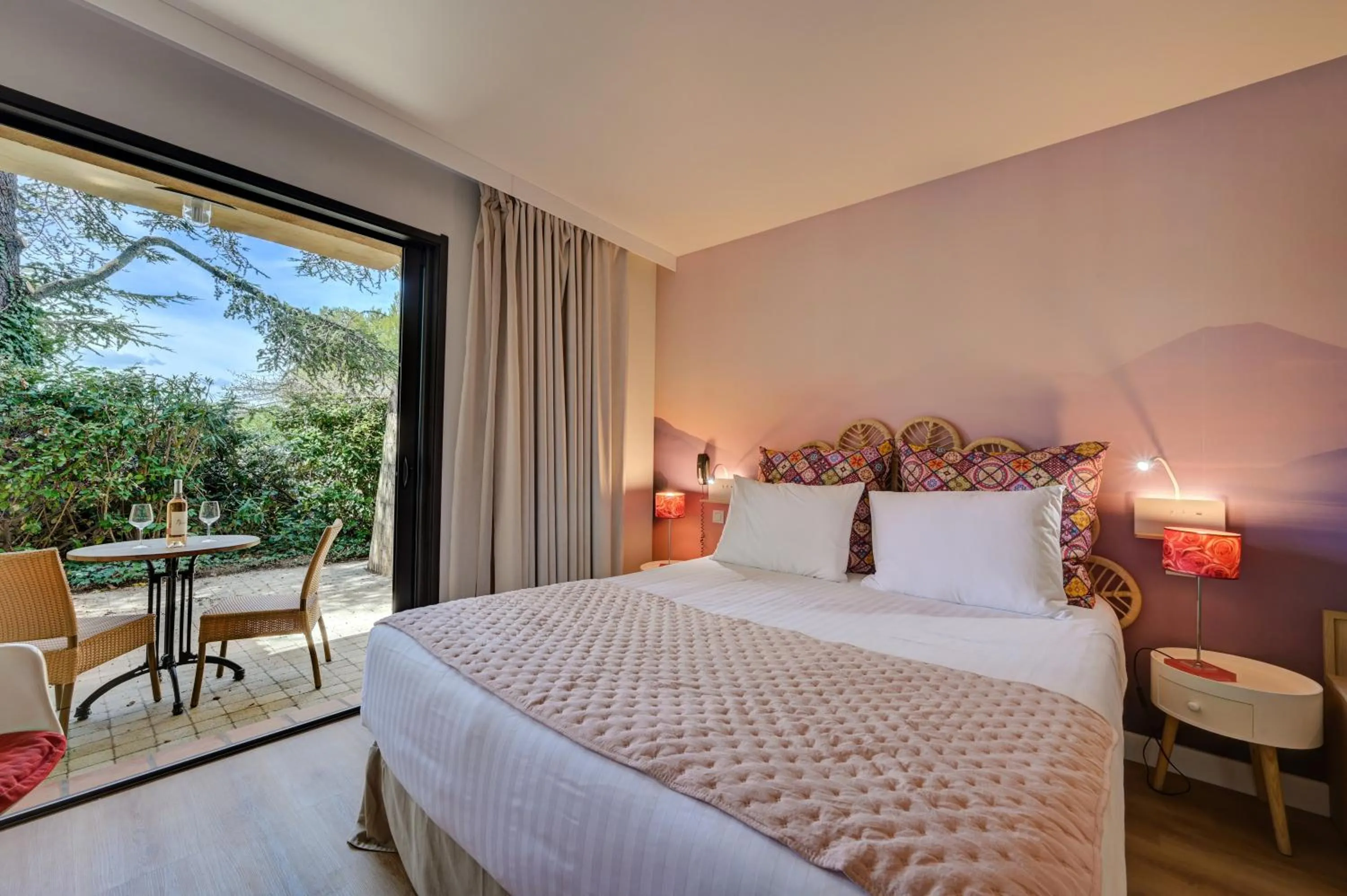 Bed in Hotel Bastide & SPA - Villa de Lourmarin