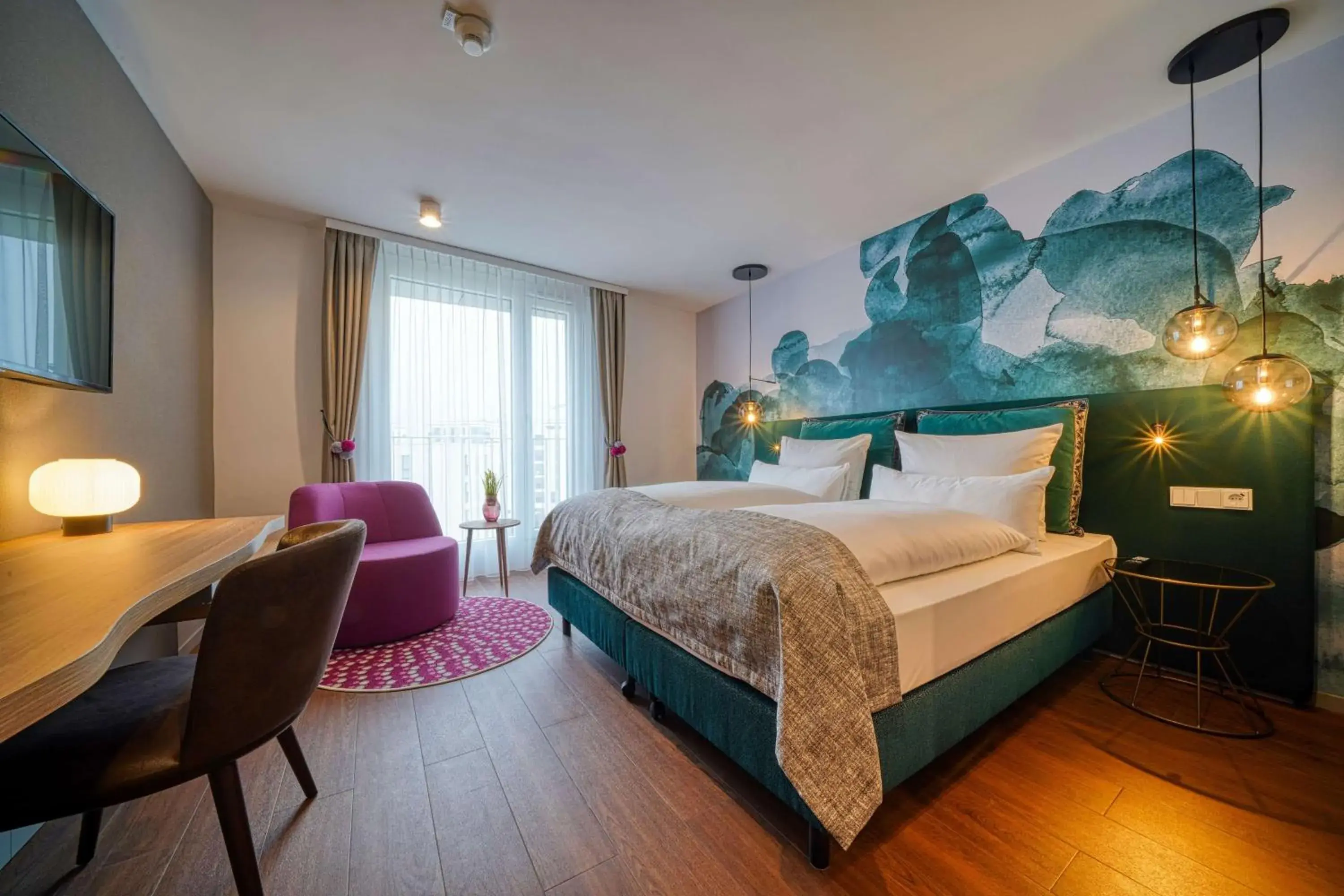 Photo of the whole room, Bed in Vienna House Easy by Wyndham Freiburg City Photo of the whole room, Bed in Vienna House Easy by Wyndham Freiburg City