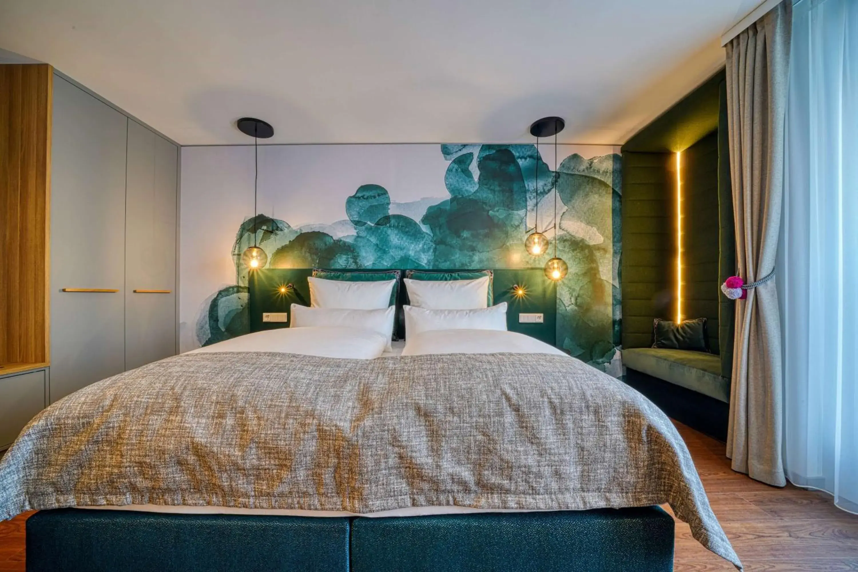 Photo of the whole room, Bed in Vienna House Easy by Wyndham Freiburg City Photo of the whole room, Bed in Vienna House Easy by Wyndham Freiburg City