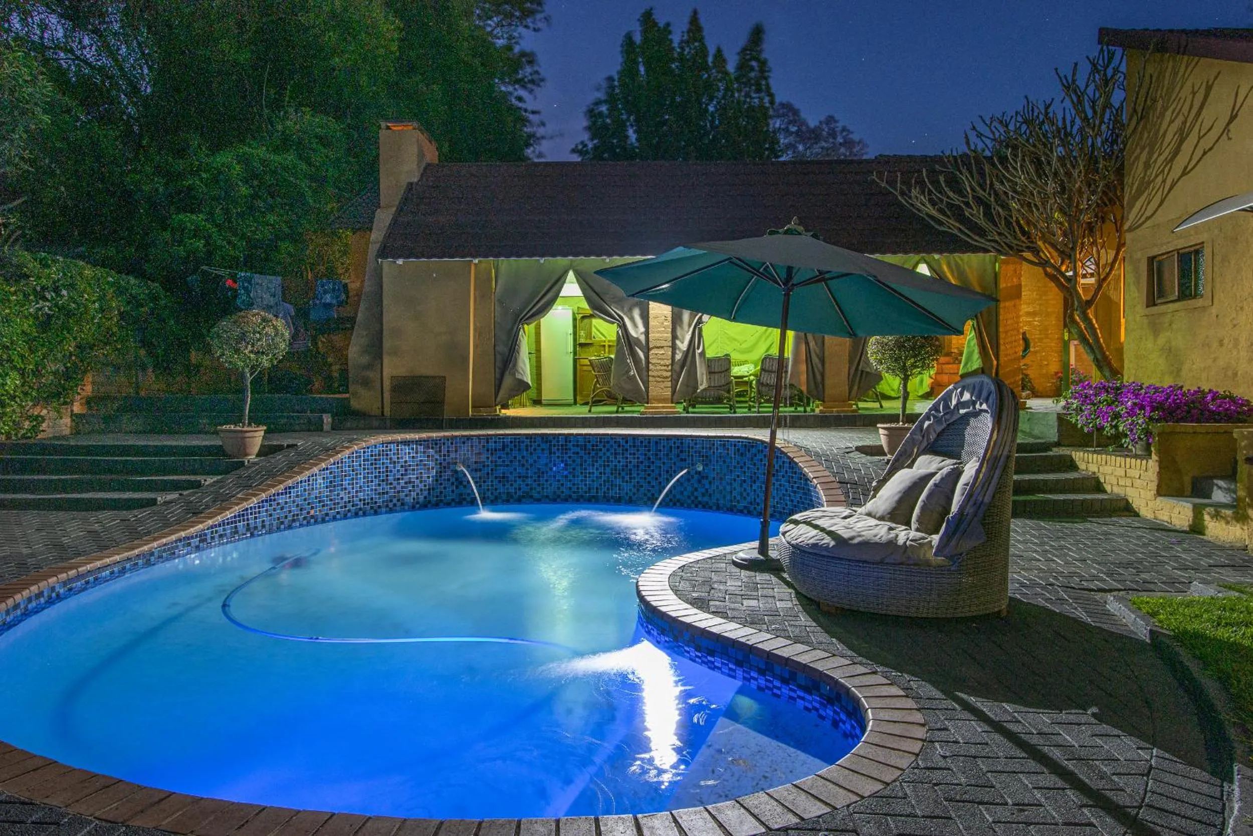Swimming pool in The Tuscan Garden
