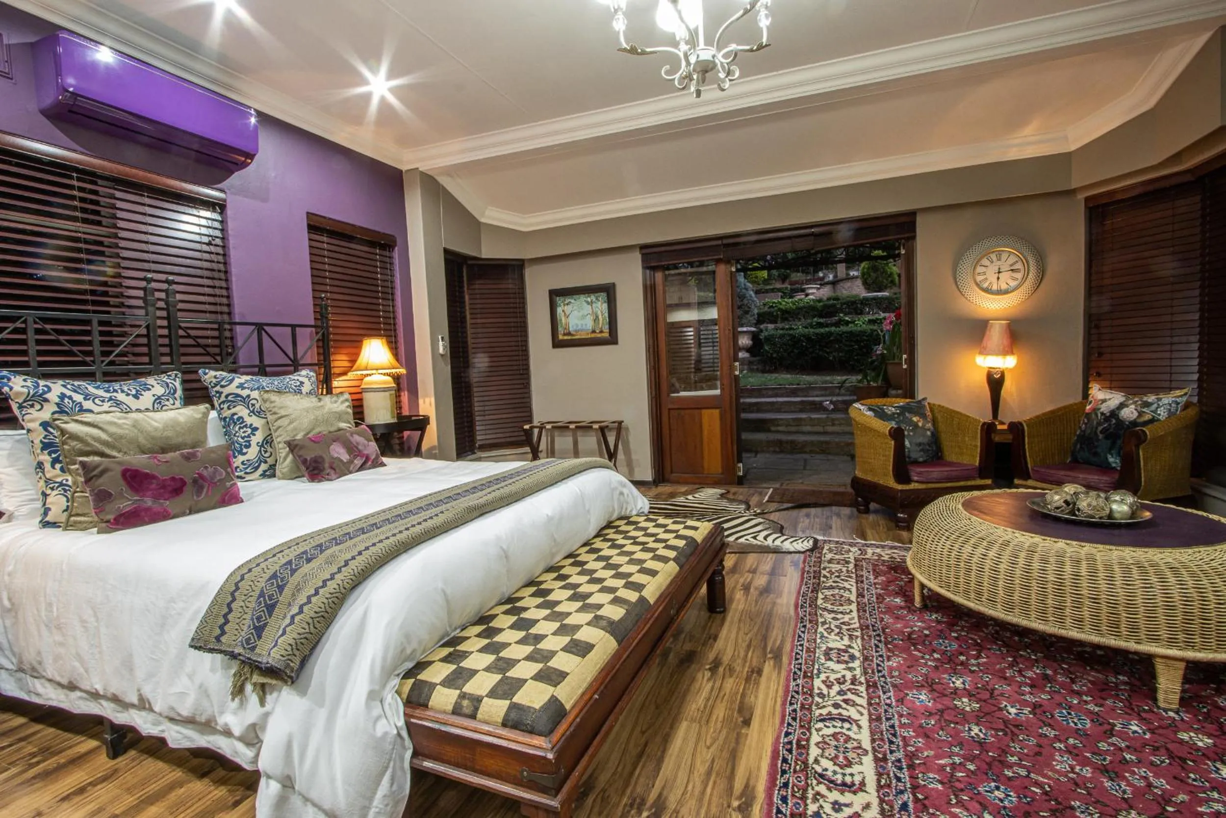 Photo of the whole room, Bed in The Tuscan Garden