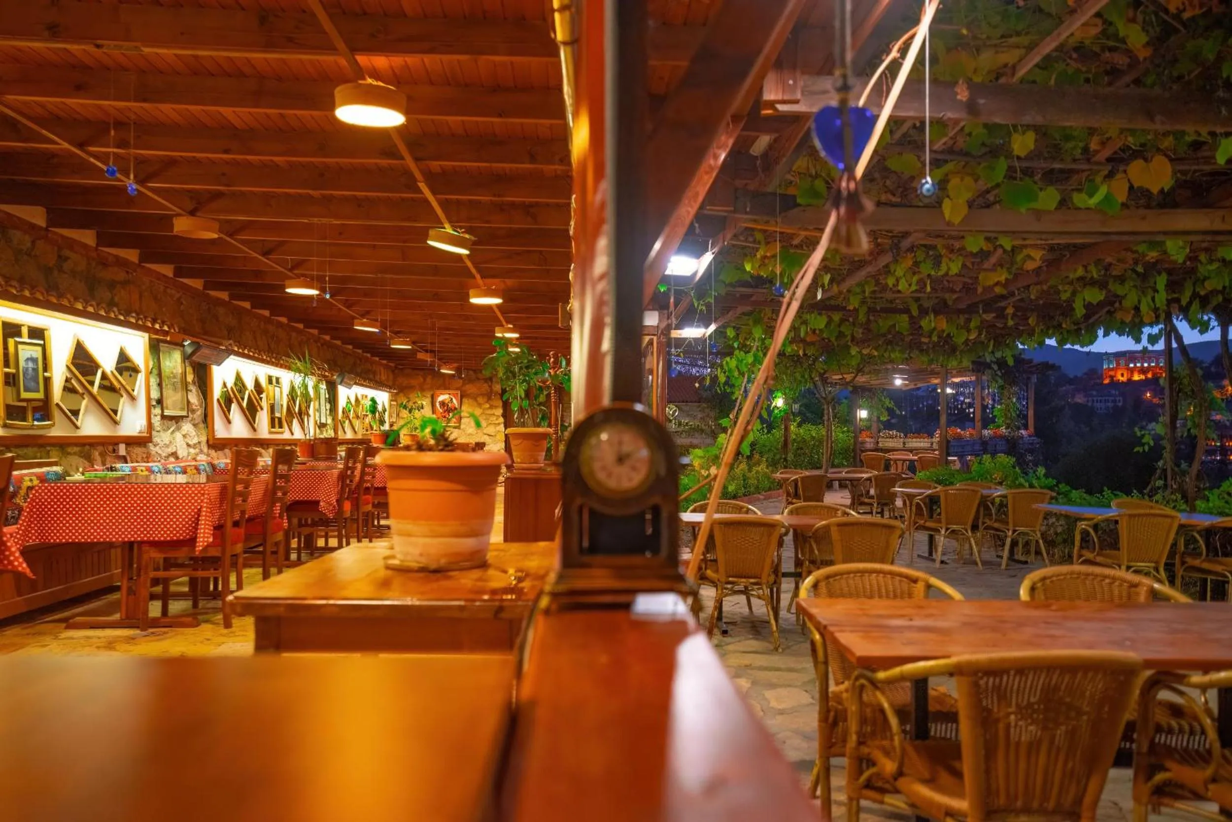 Garden in Cesmeli Konak Corner