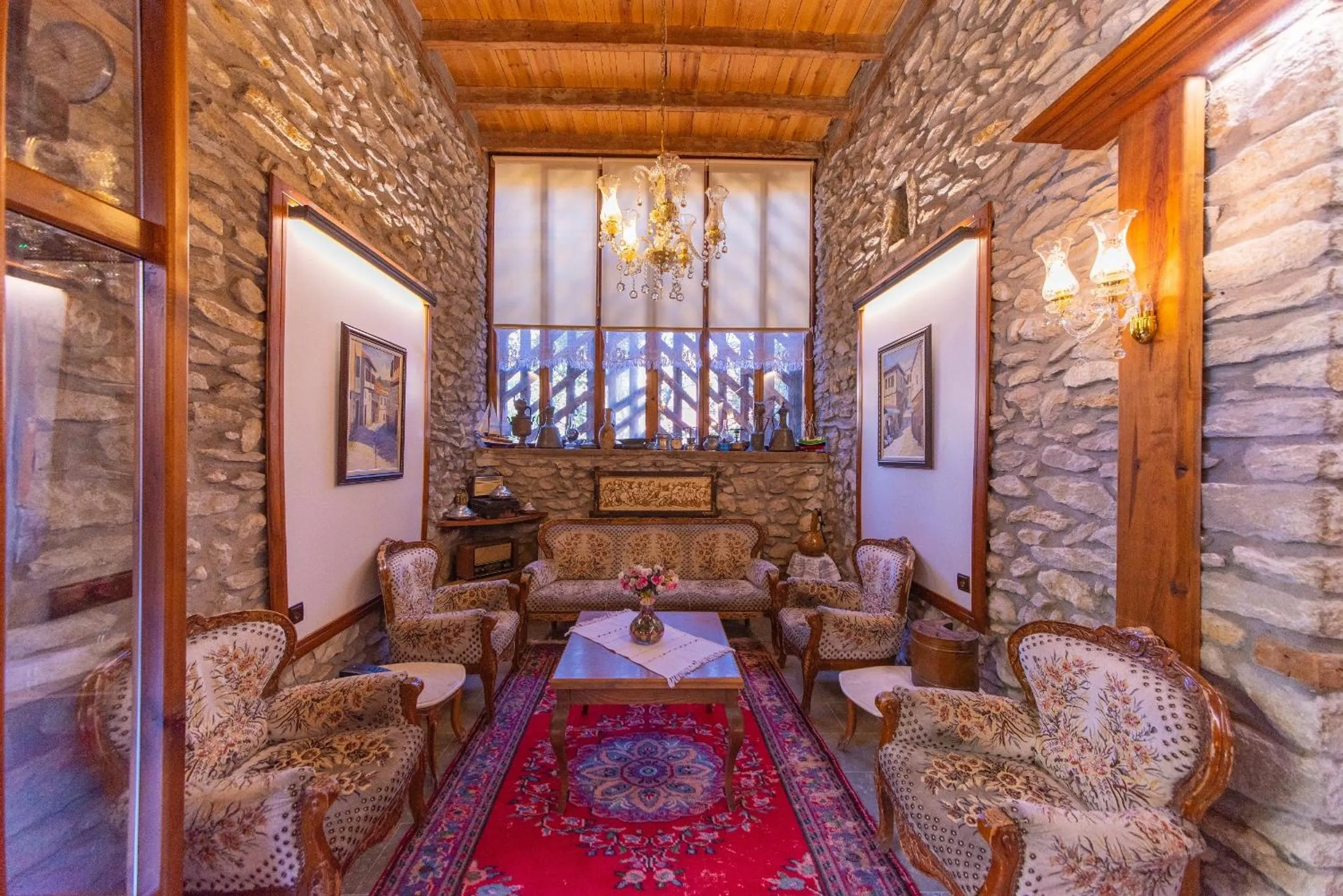 Lobby or reception in Cesmeli Konak Corner