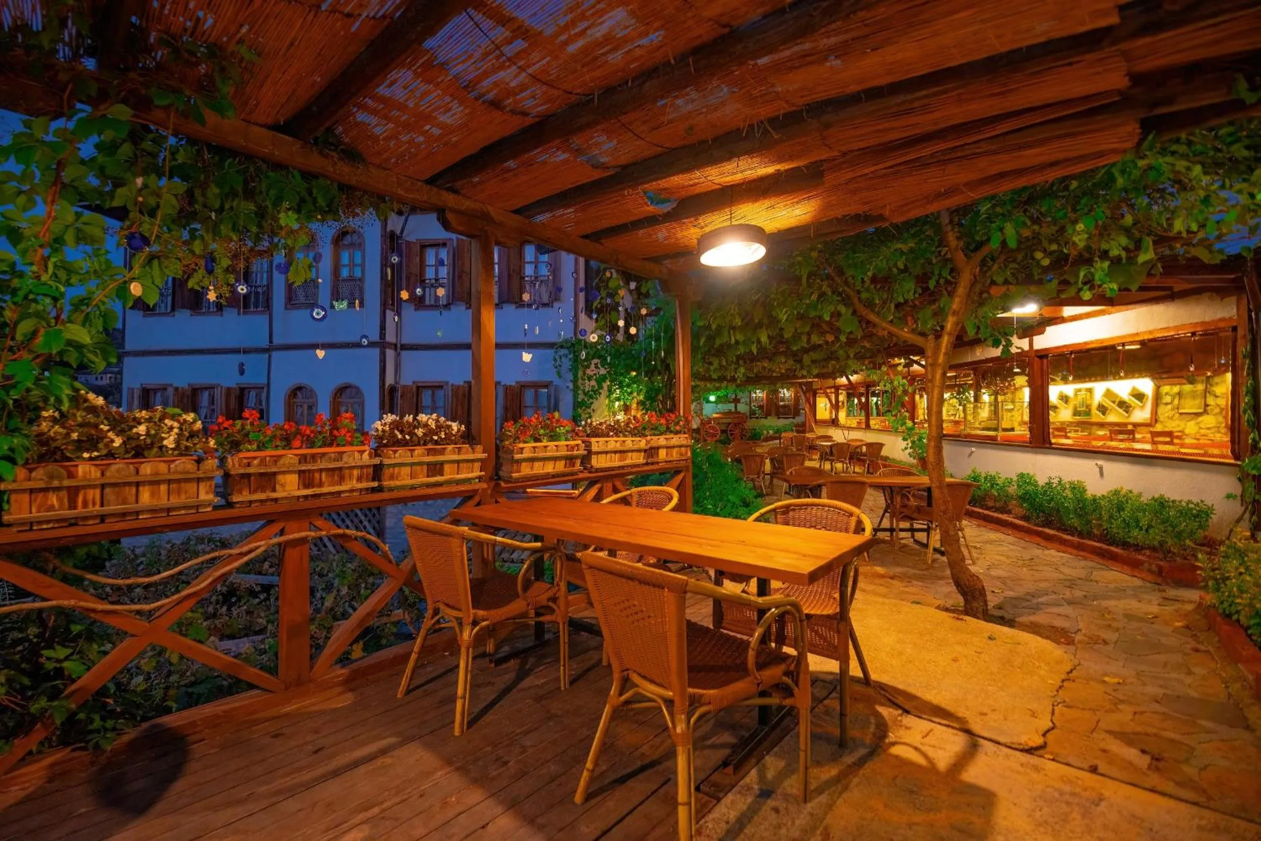 Garden in Cesmeli Konak Corner