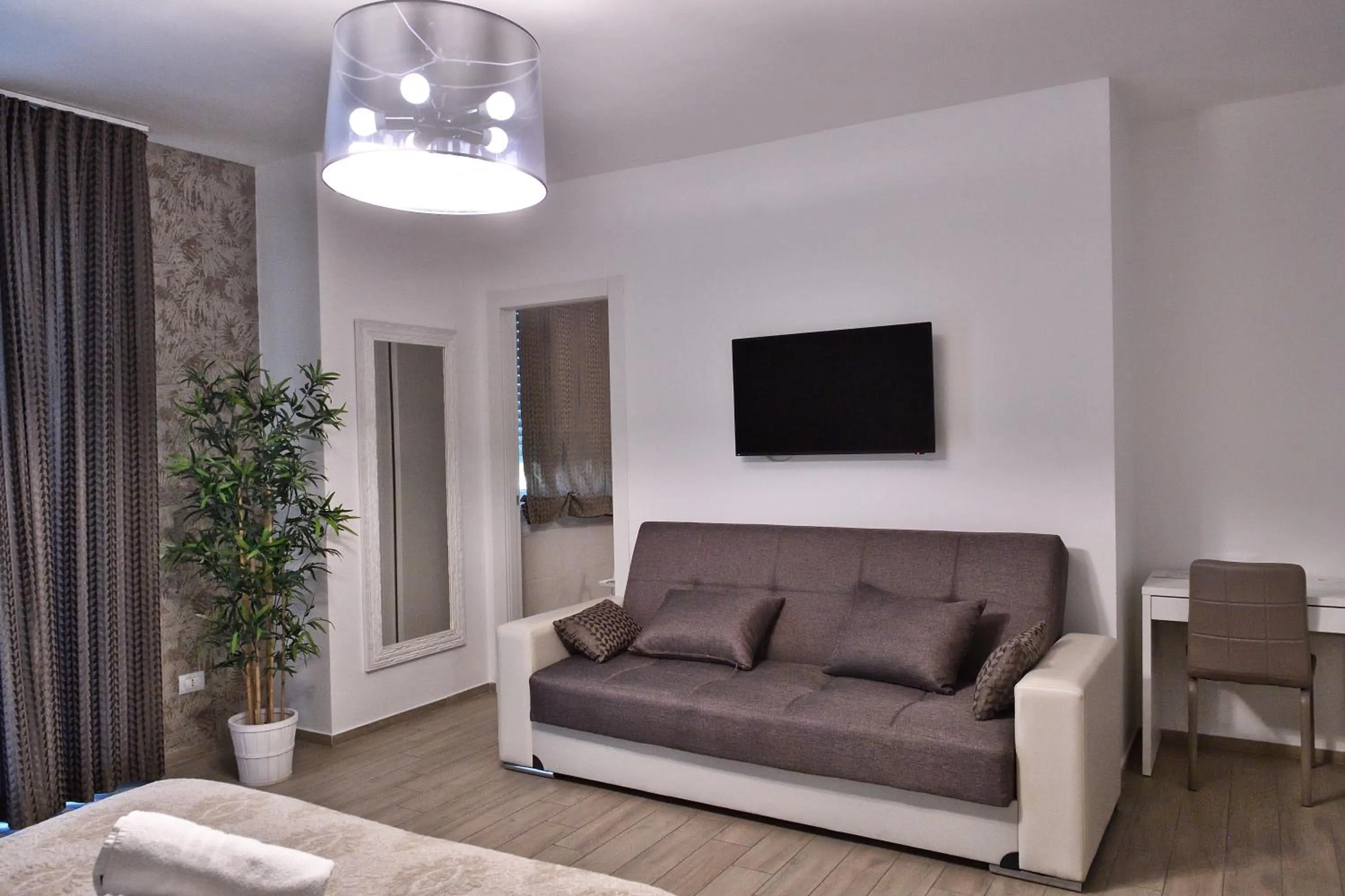 Living room, Seating Area in Karol Airport Bari