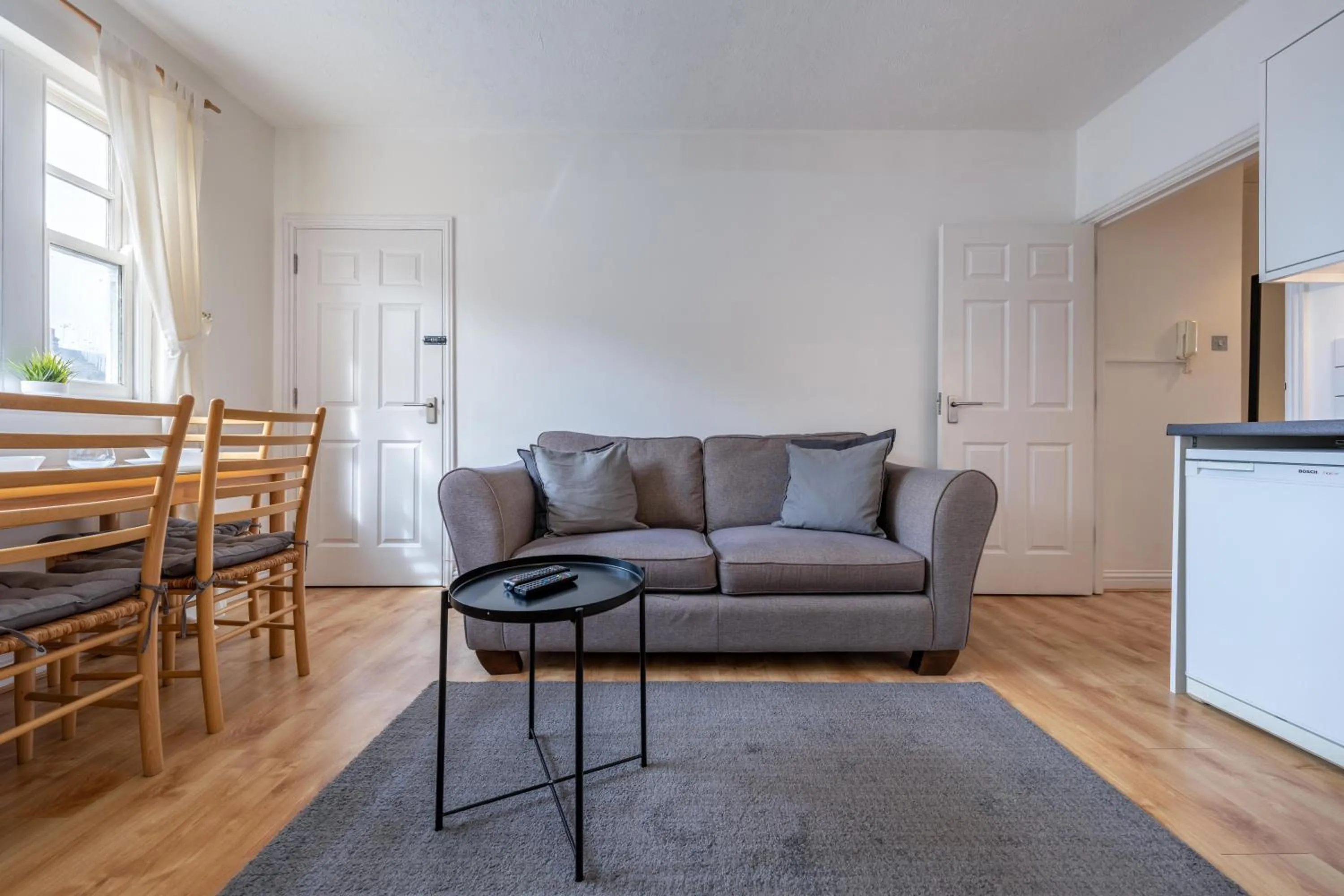 Living room in 2BR Apartment Near Stansted Airport & Bishop Stortford