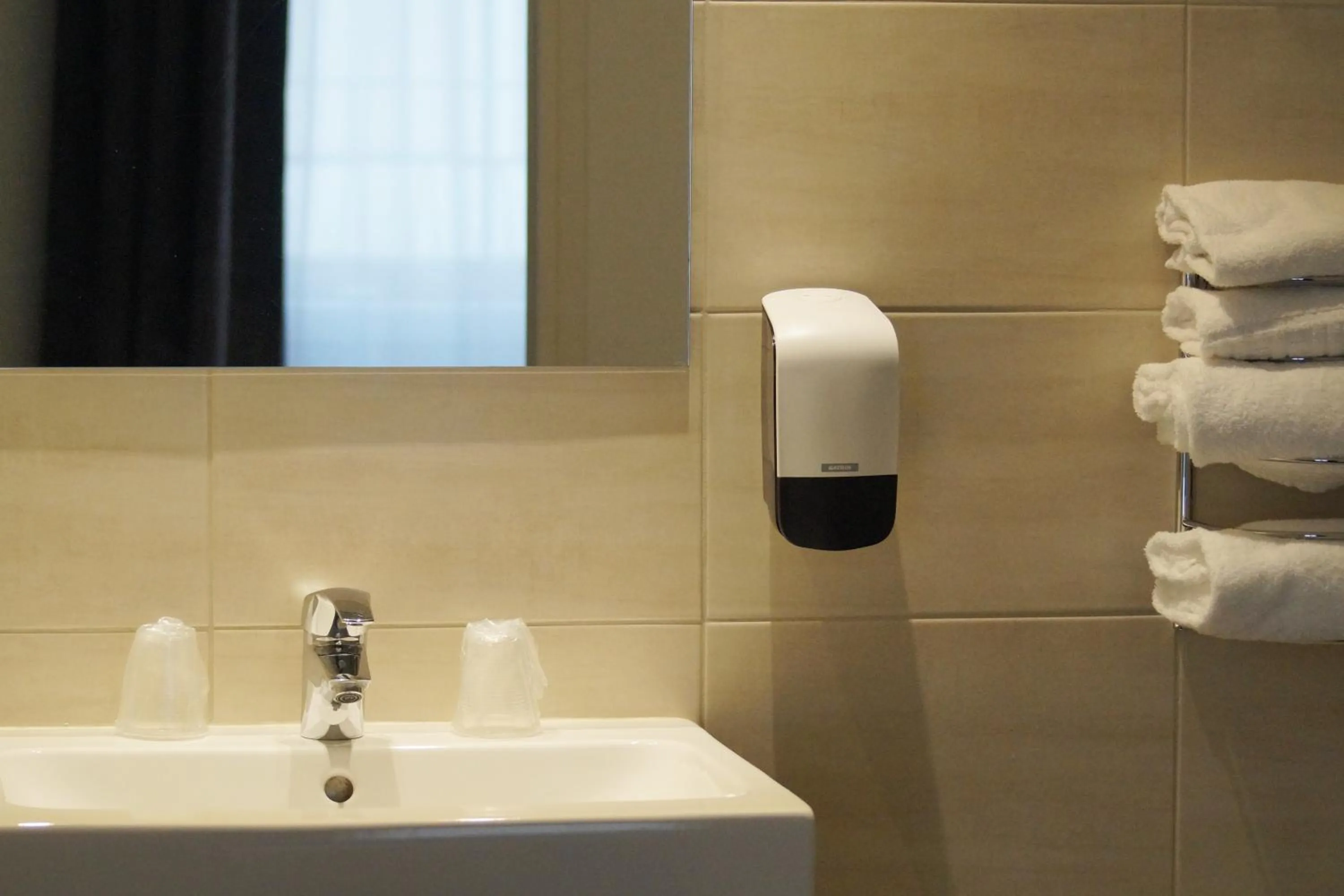 Bathroom in Hôtel Des Quatrans