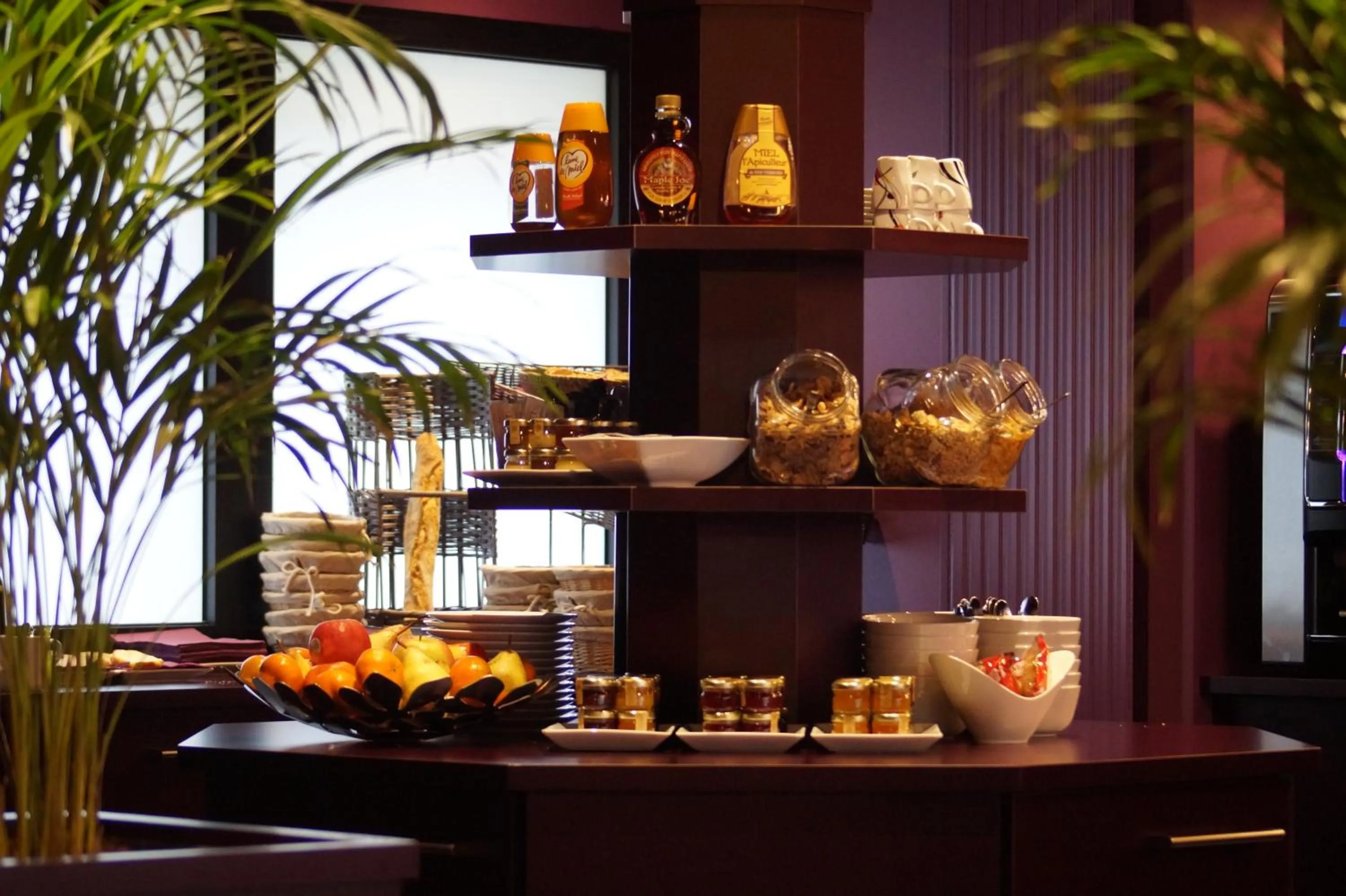 Breakfast in Hôtel Des Quatrans