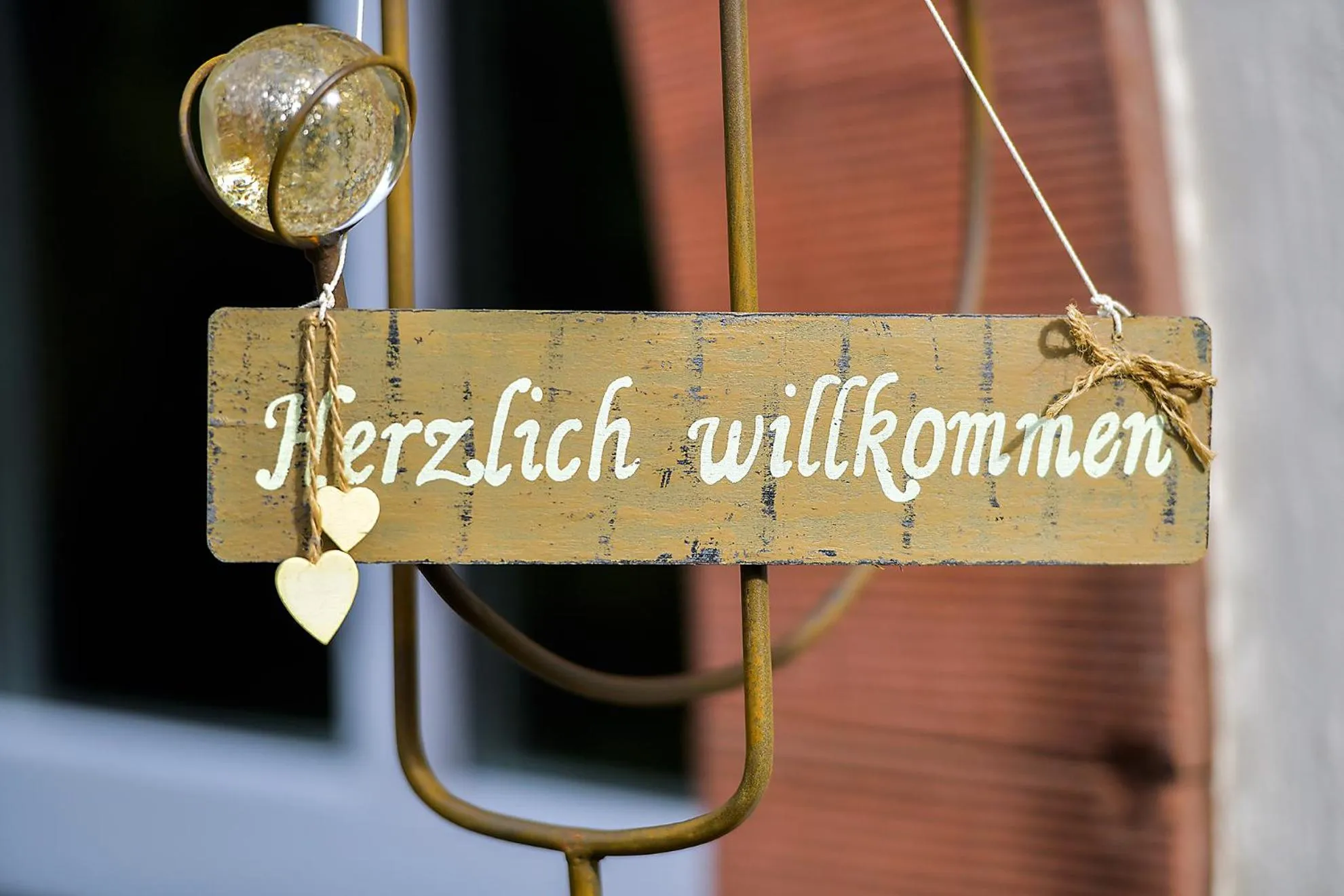 Logo/Certificate/Sign in Chalet Raabe