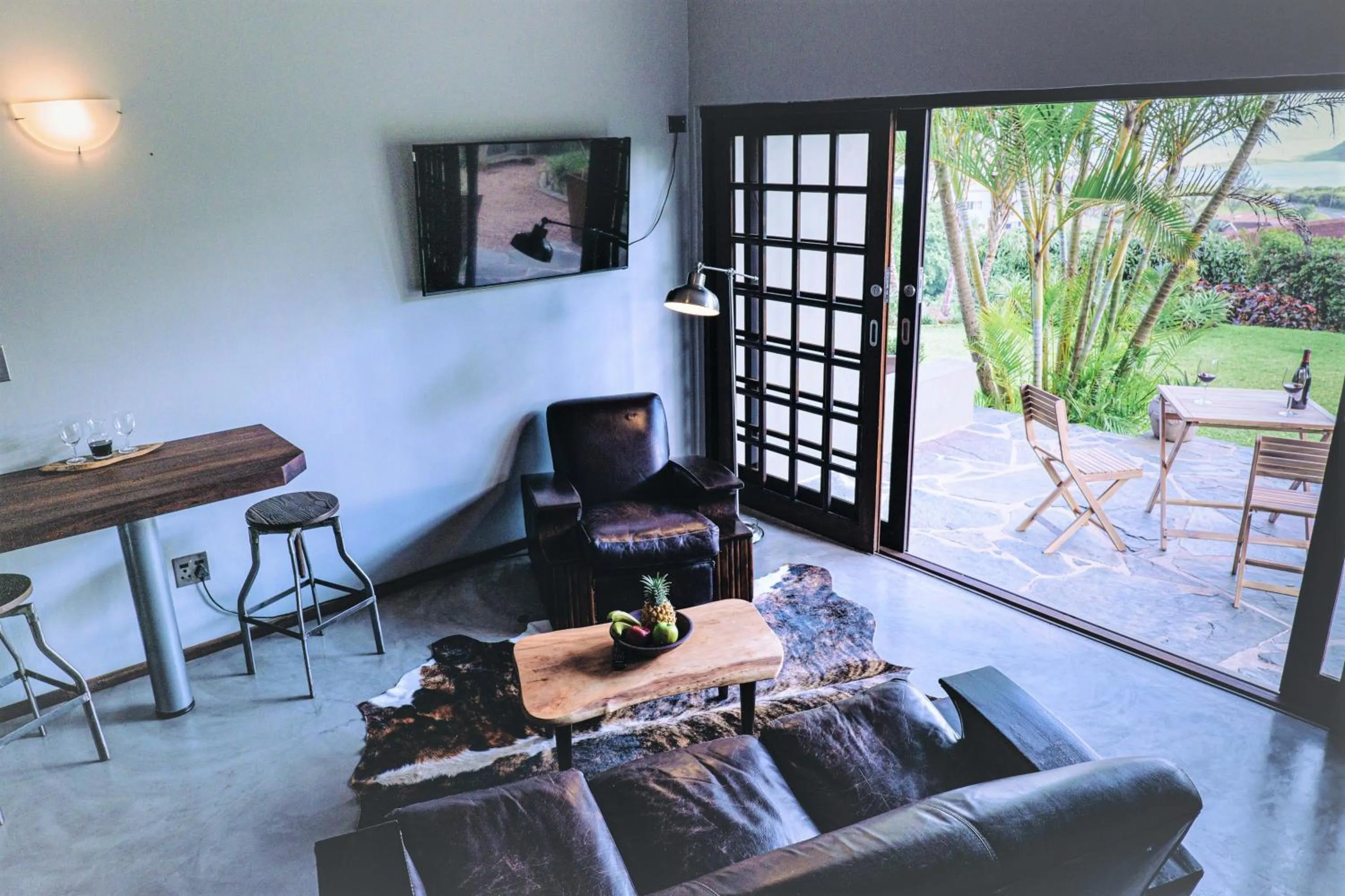 Living room in Villa La Mercy Maisonette -No load shedding or water outage