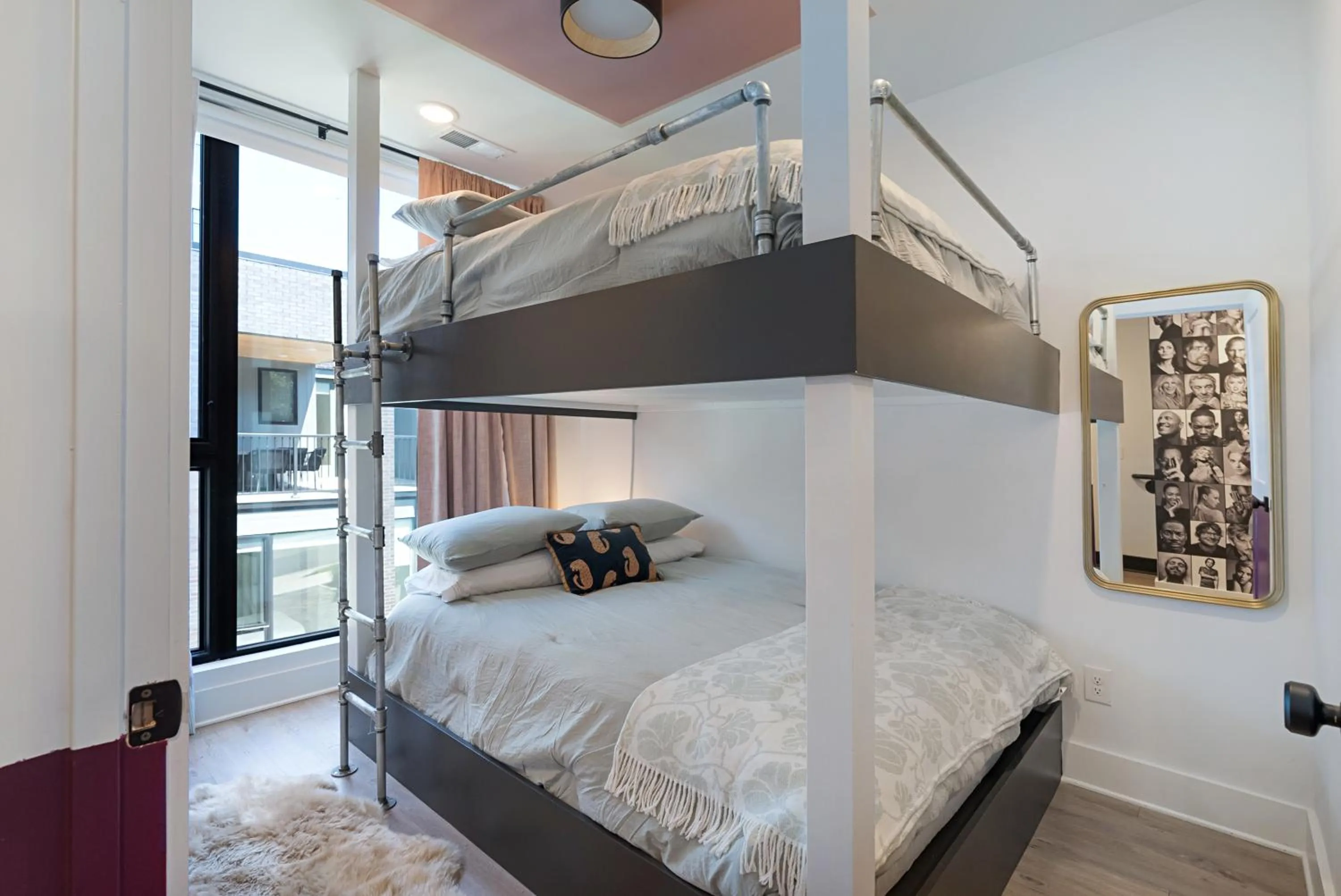 Bed in Sonder The High Note