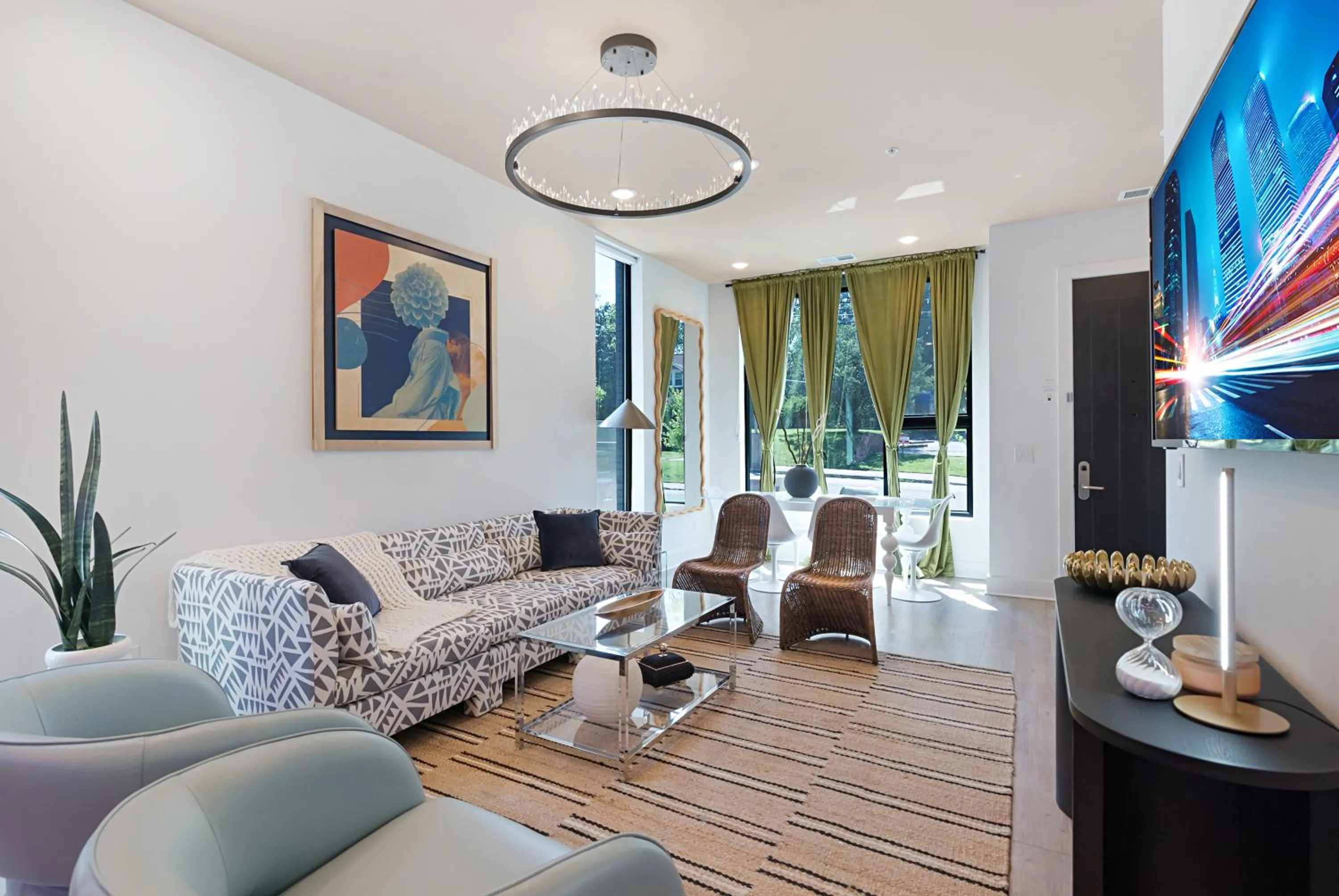 Living room in Sonder The High Note