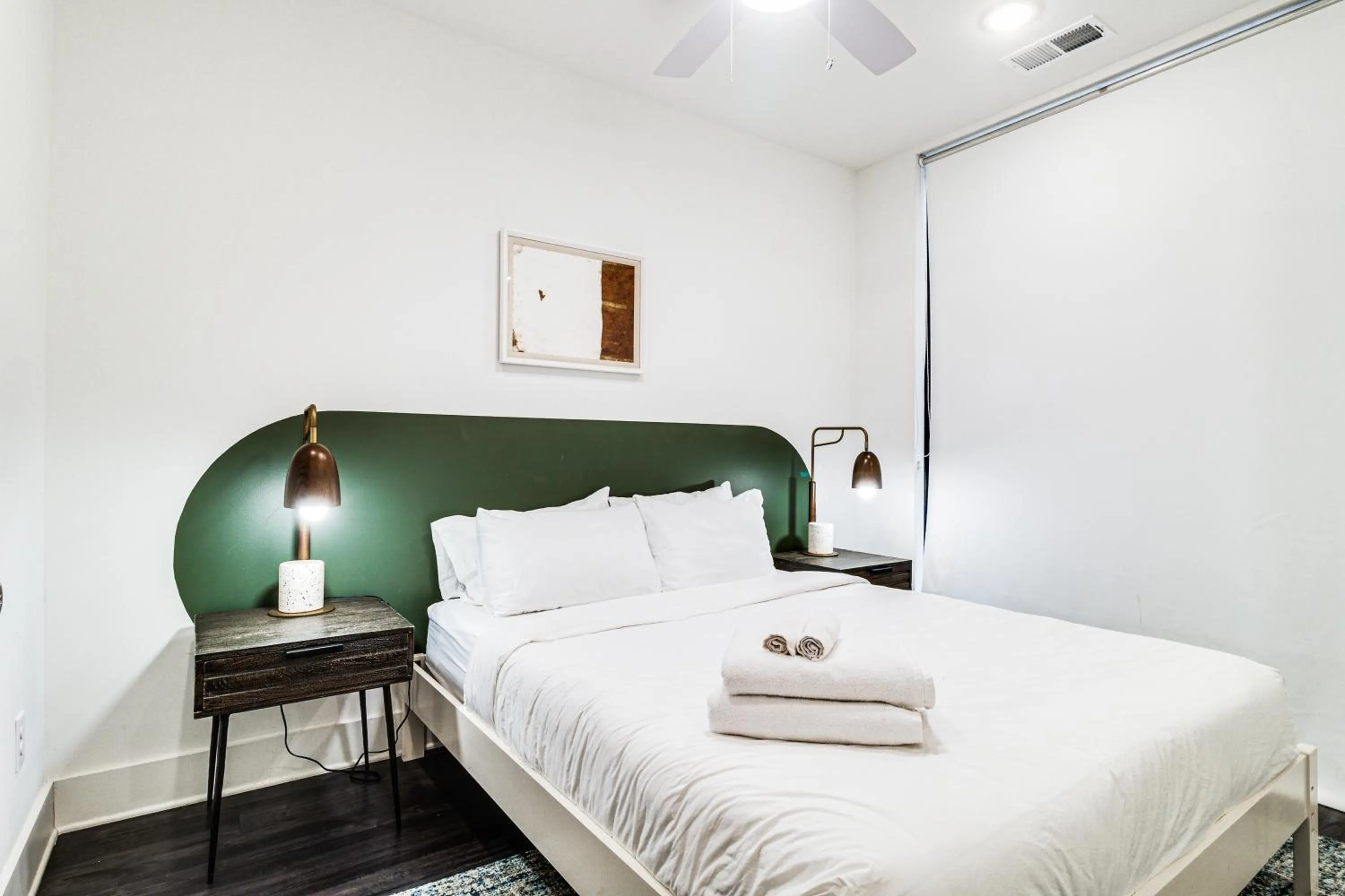 Bed in Sonder The High Note