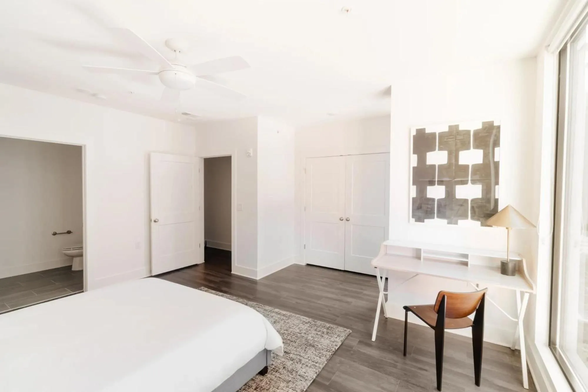 Other, Bed in The Grove 4 by AvantStay Ideal Music Location