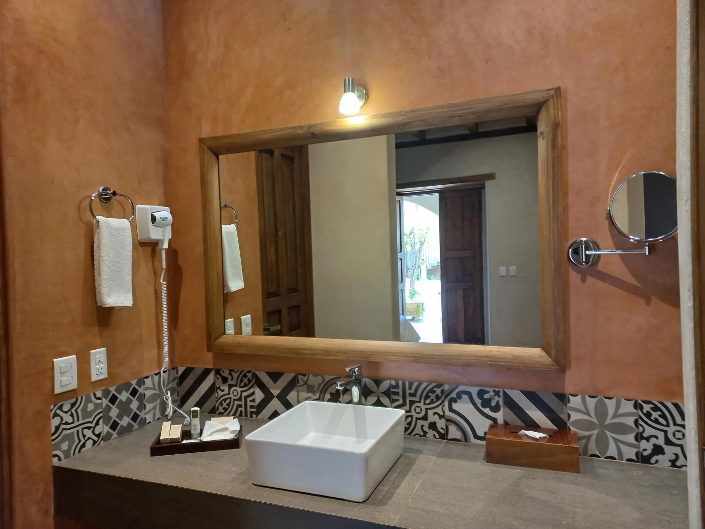 Bathroom in Hotel Junvay