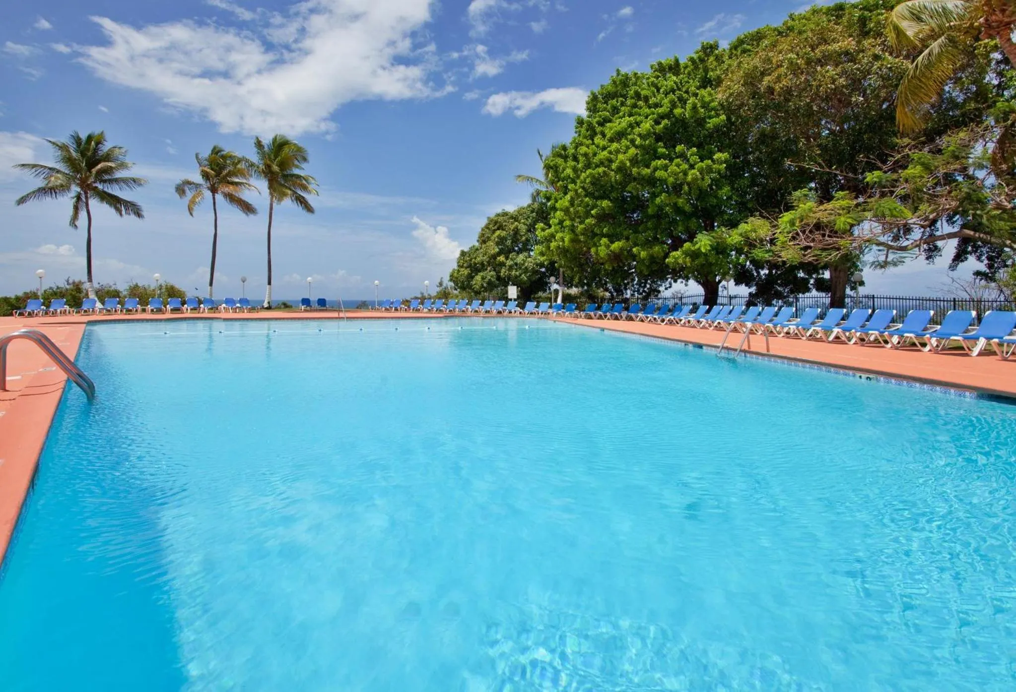 Swimming pool in Holiday Inn Ponce & El Tropical Casino by IHG