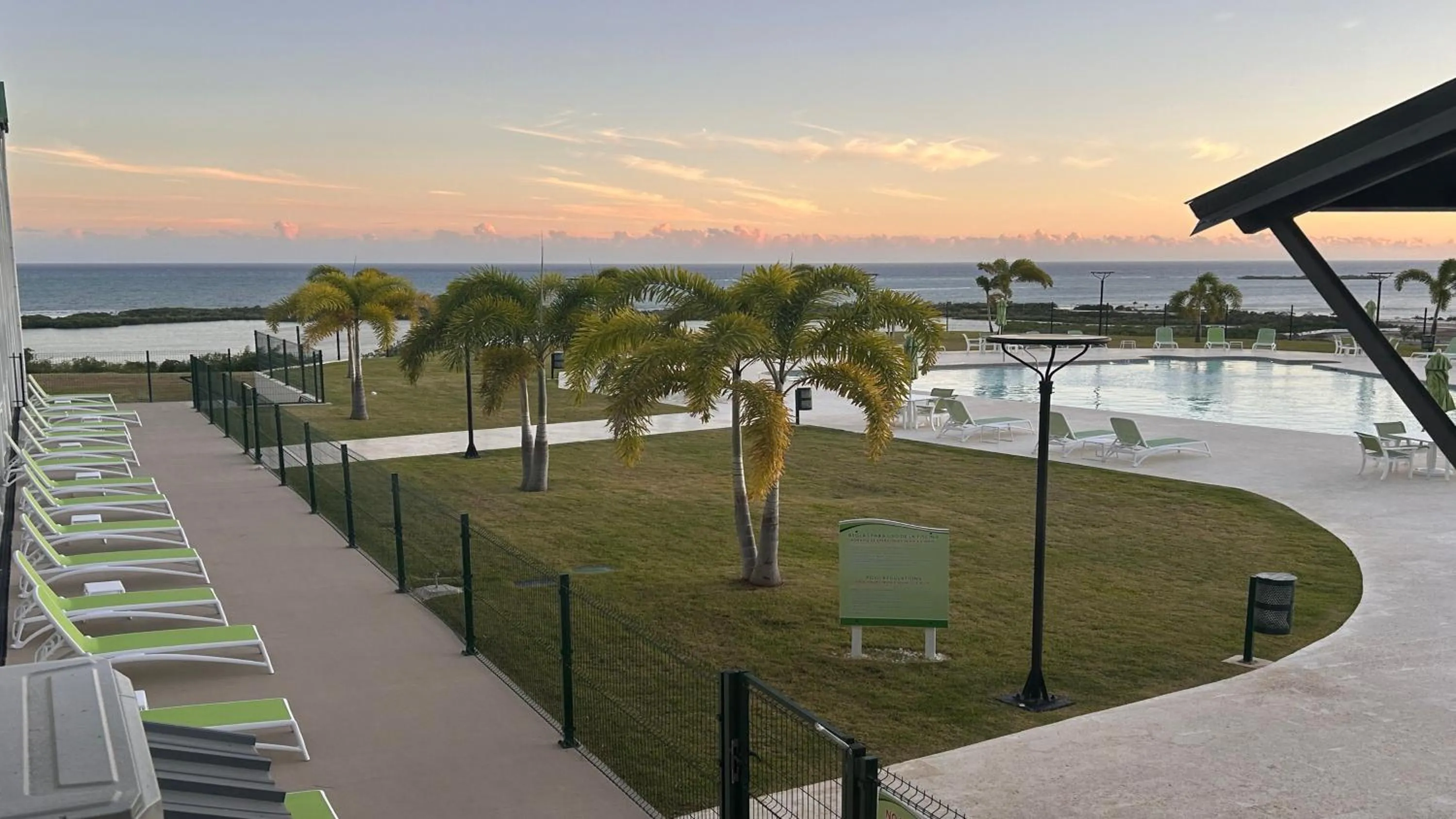 Sunset in Holiday Inn Ponce & El Tropical Casino by IHG