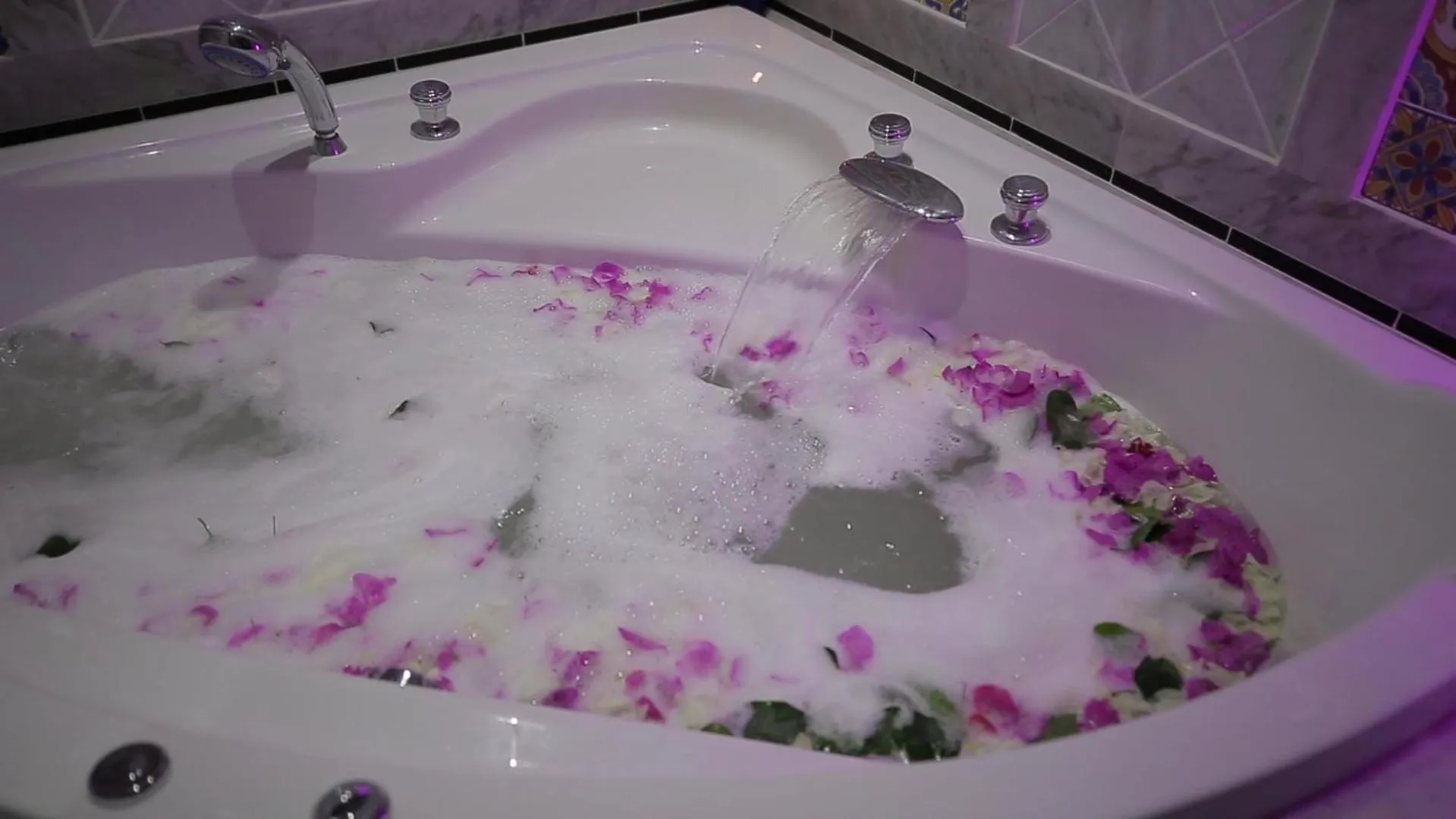 Steam room in Dar Hammamet Guest House & Hammam