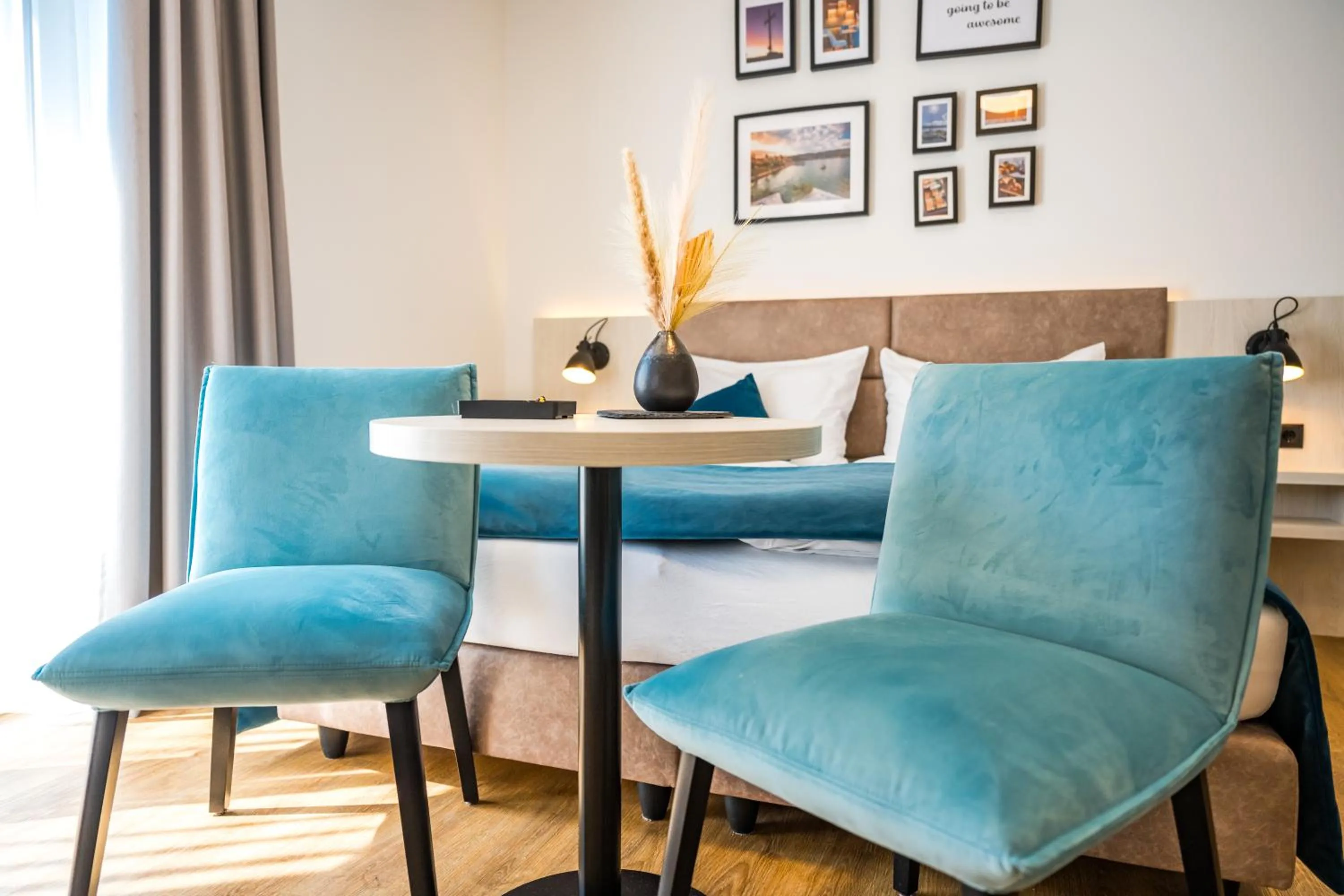 Seating area in Hotel Villa Flora