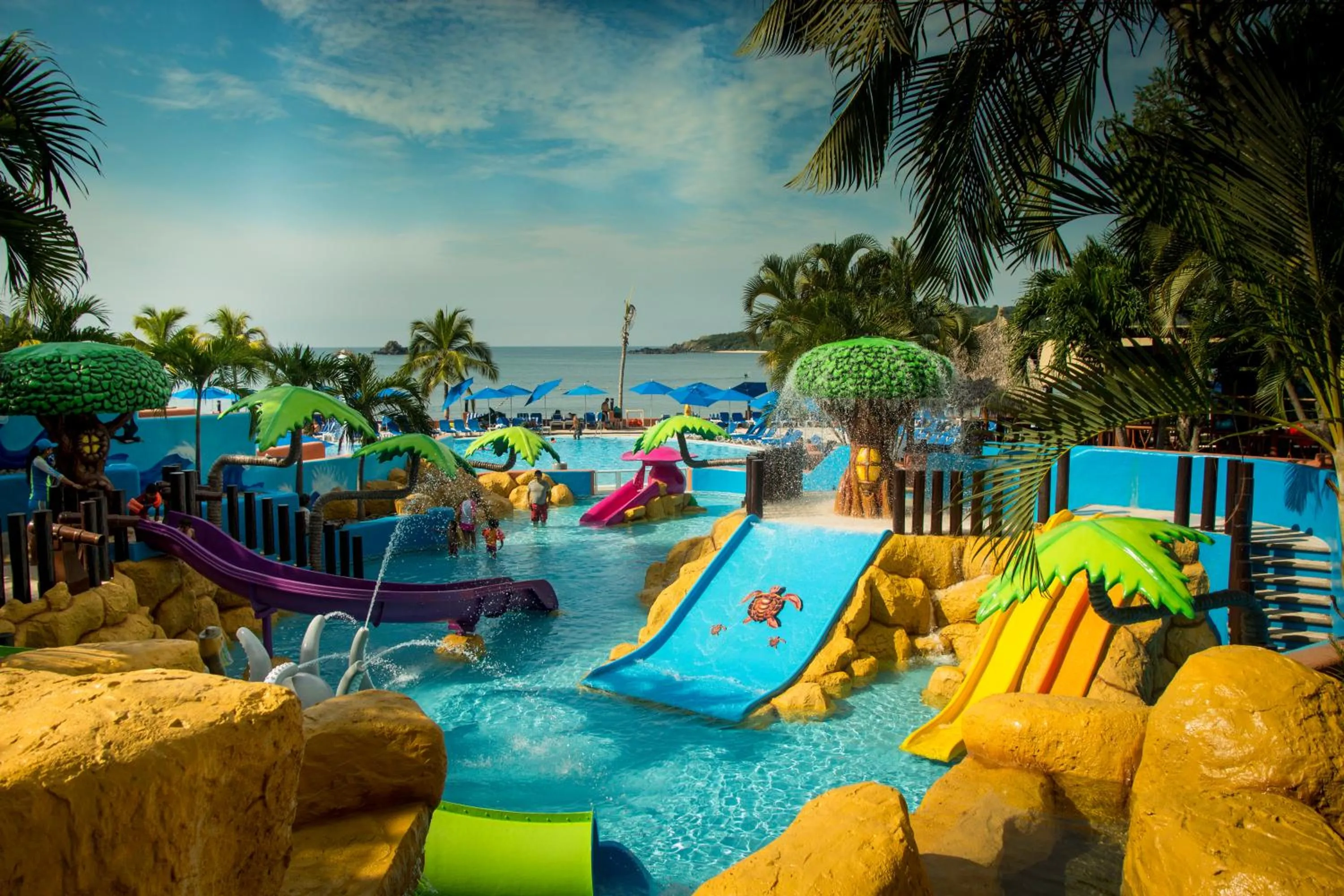 Aqua park, Water Park in Azul Ixtapa Beach Resort & Convention Center - All Inclusive