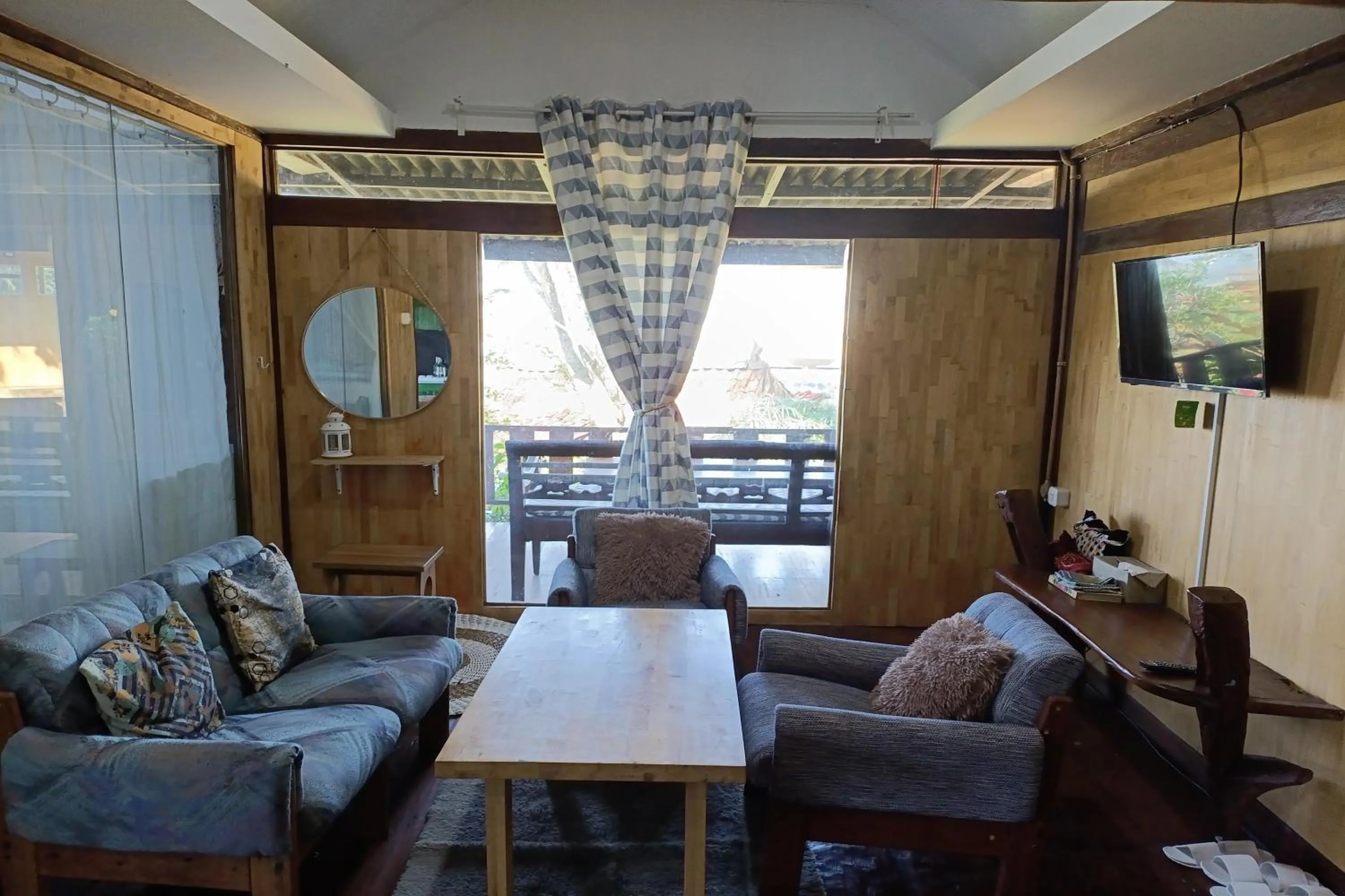 Living room in Mendulang by Belza