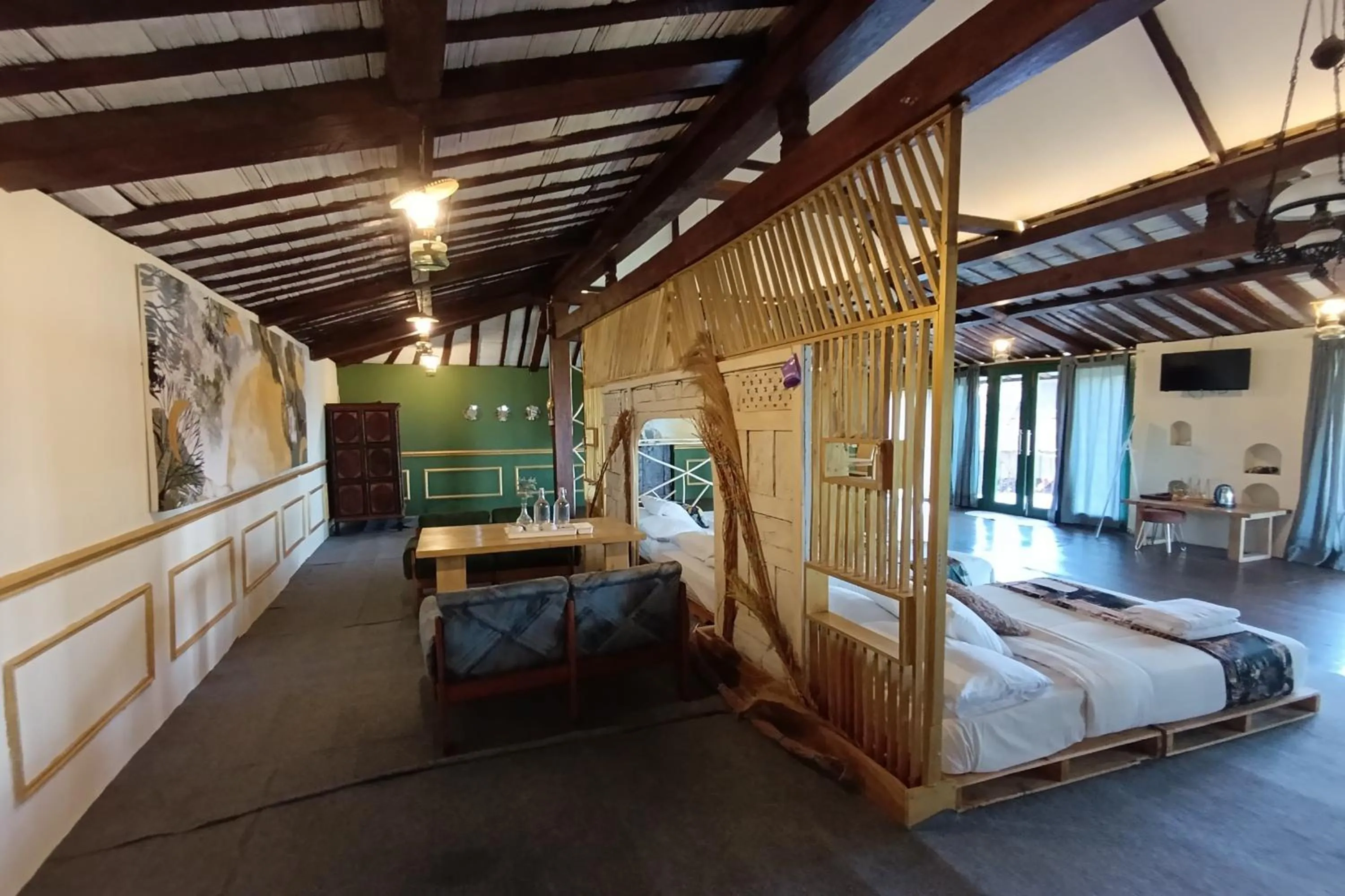 Photo of the whole room, Bed in Mendulang by Belza