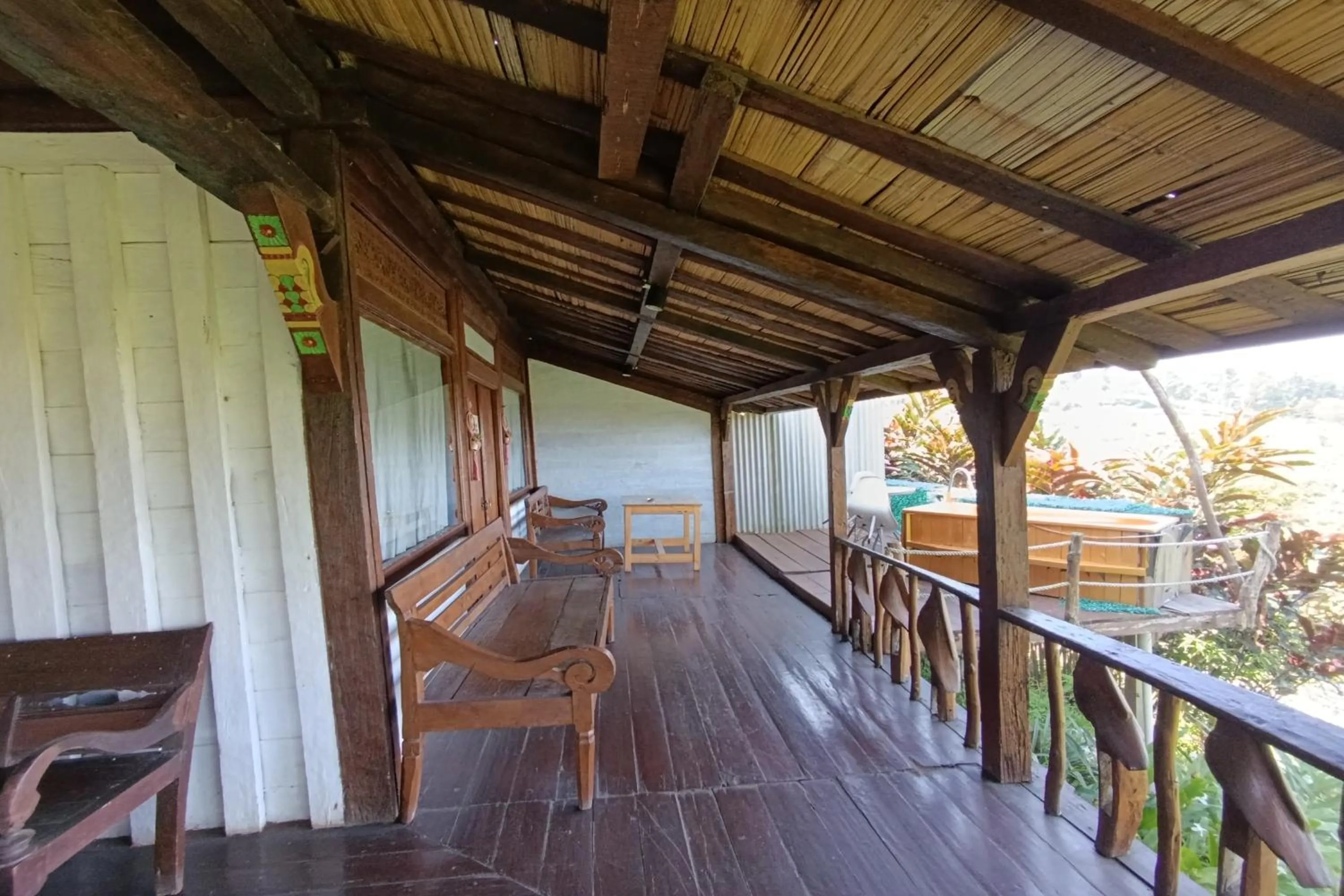 Balcony/Terrace in Mendulang by Belza