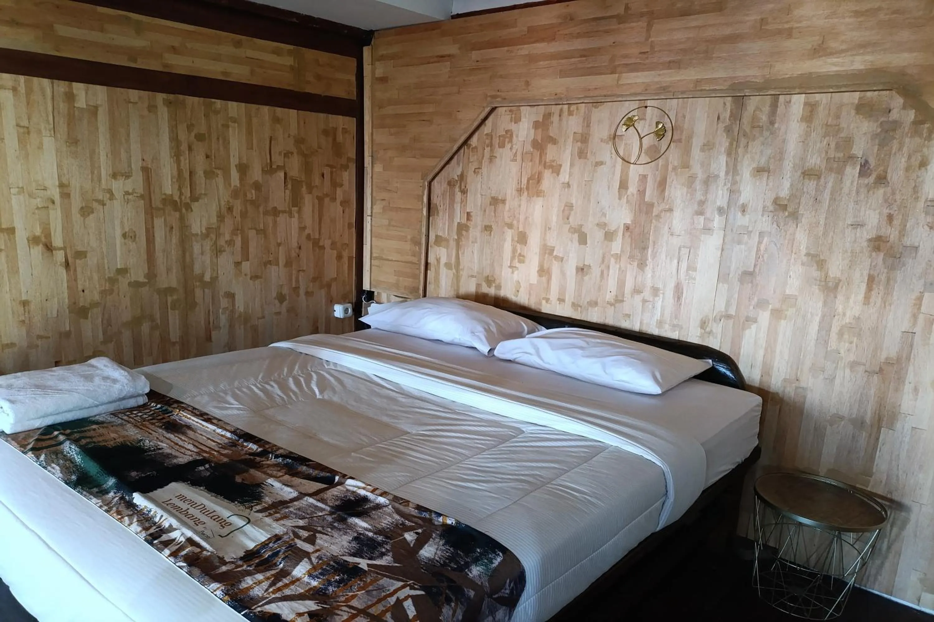 Bed in Mendulang by Belza