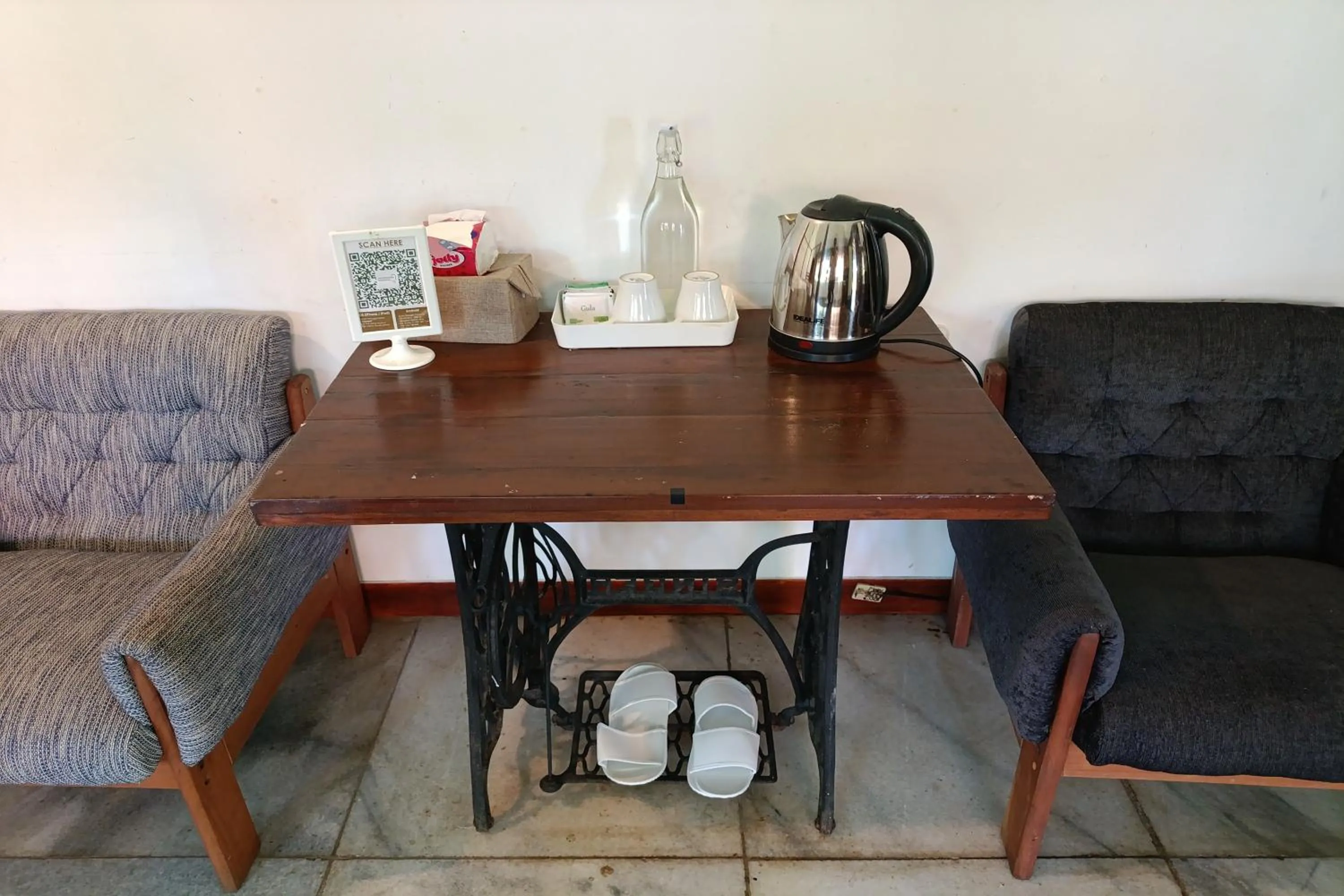 Coffee/tea facilities in Mendulang by Belza