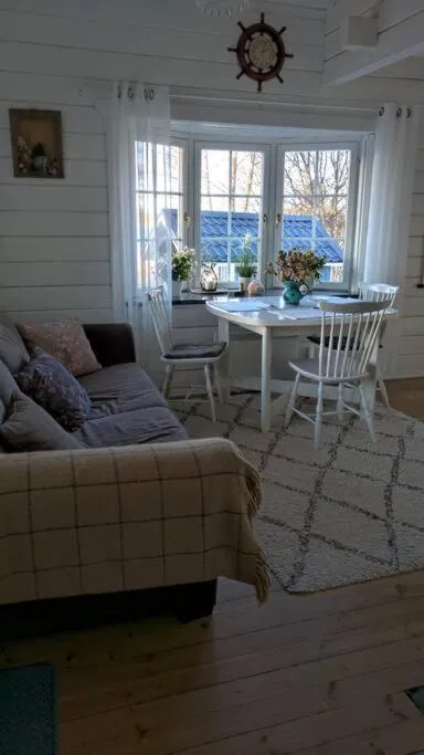Living room in 3 Bedroom Cottage with Sauna by the Sea