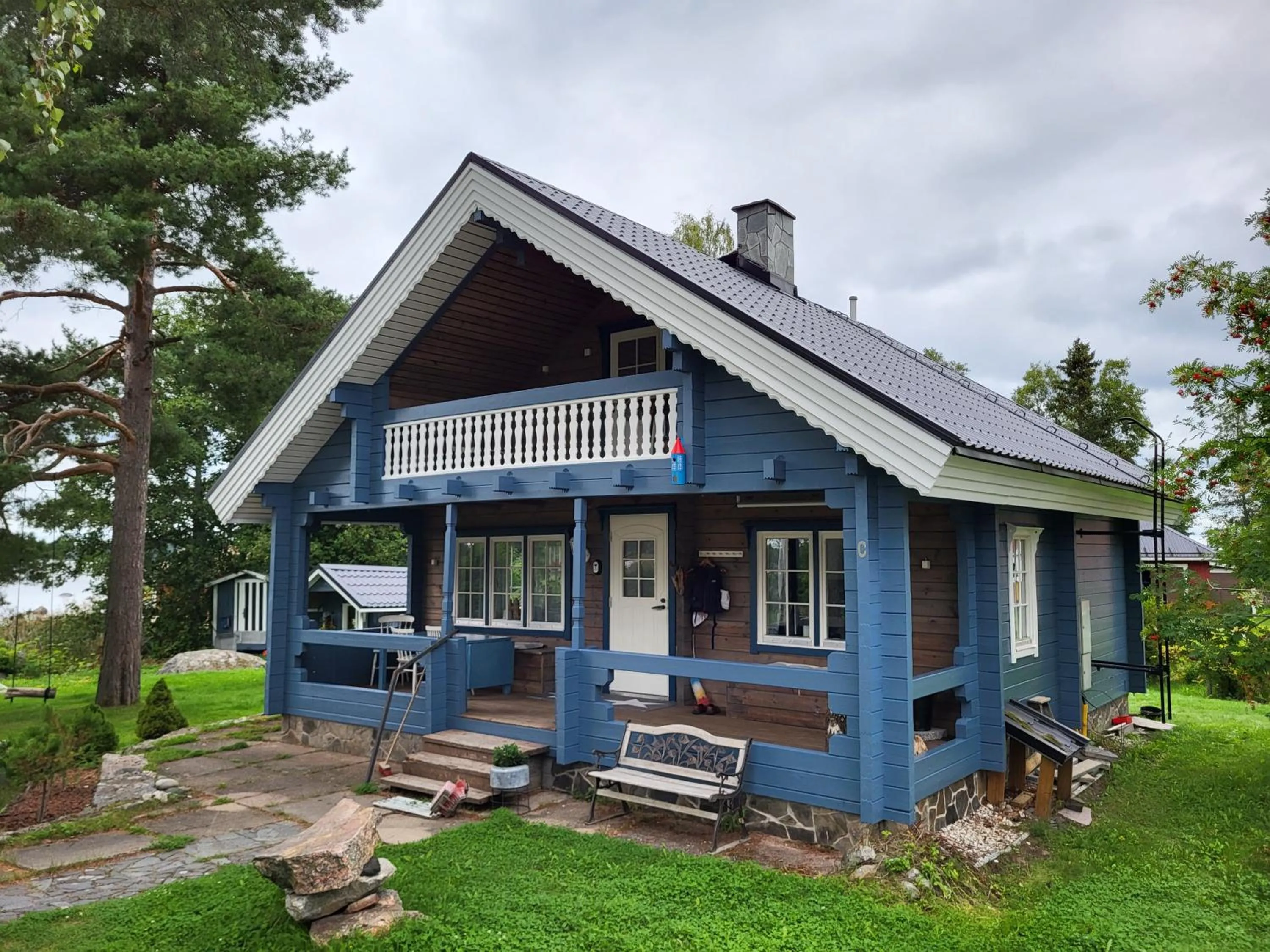 Property building in 3 Bedroom Cottage with Sauna by the Sea