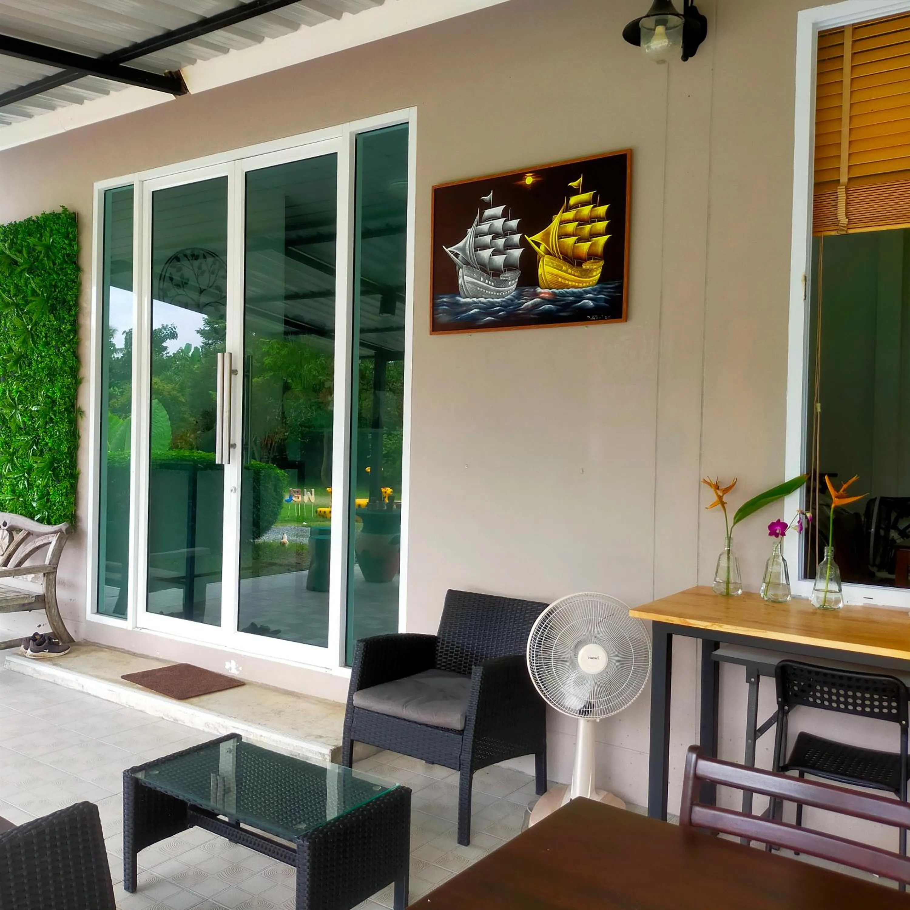 Seating area in Davy Cottage Phuket