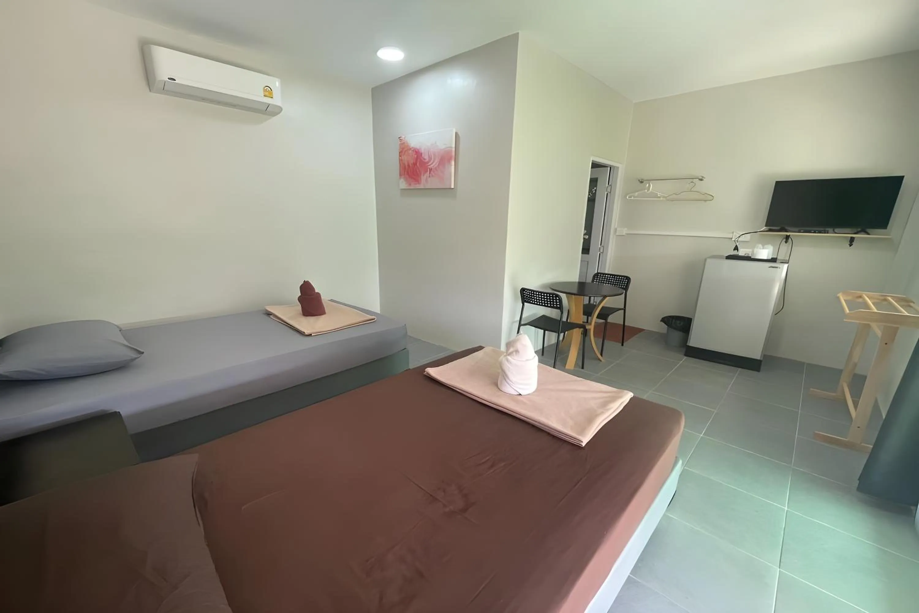 Bedroom, Bed in Davy Cottage Phuket