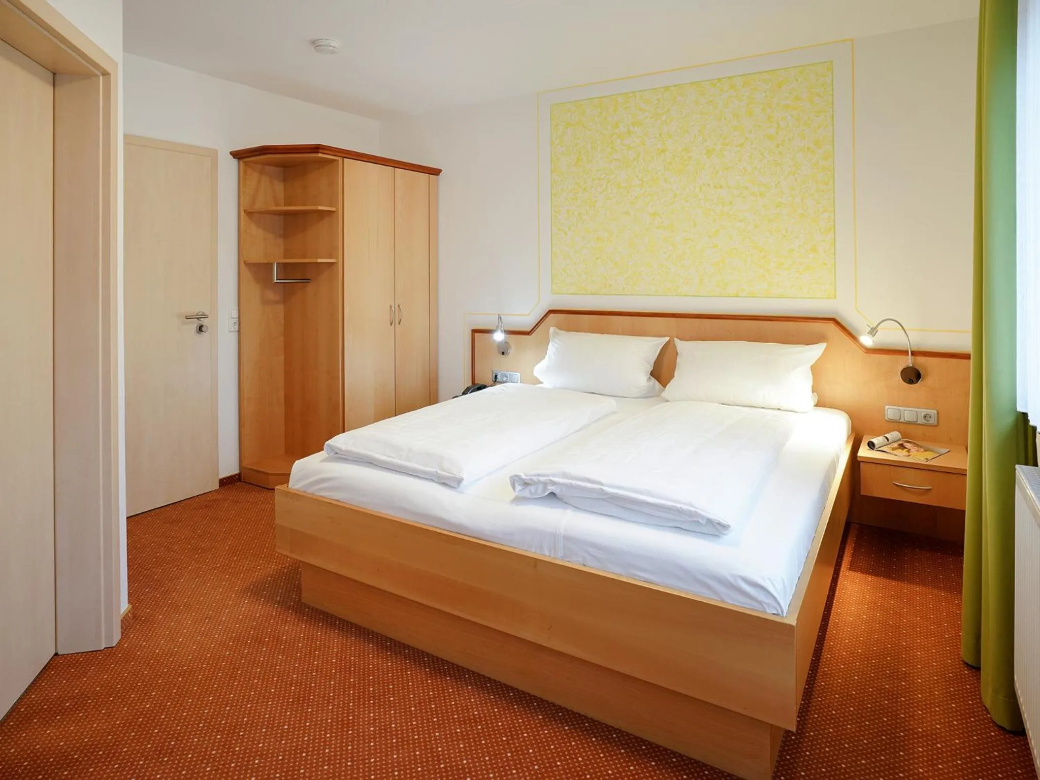 Photo of the whole room, Bed in Hotel Gasthof zum Biber