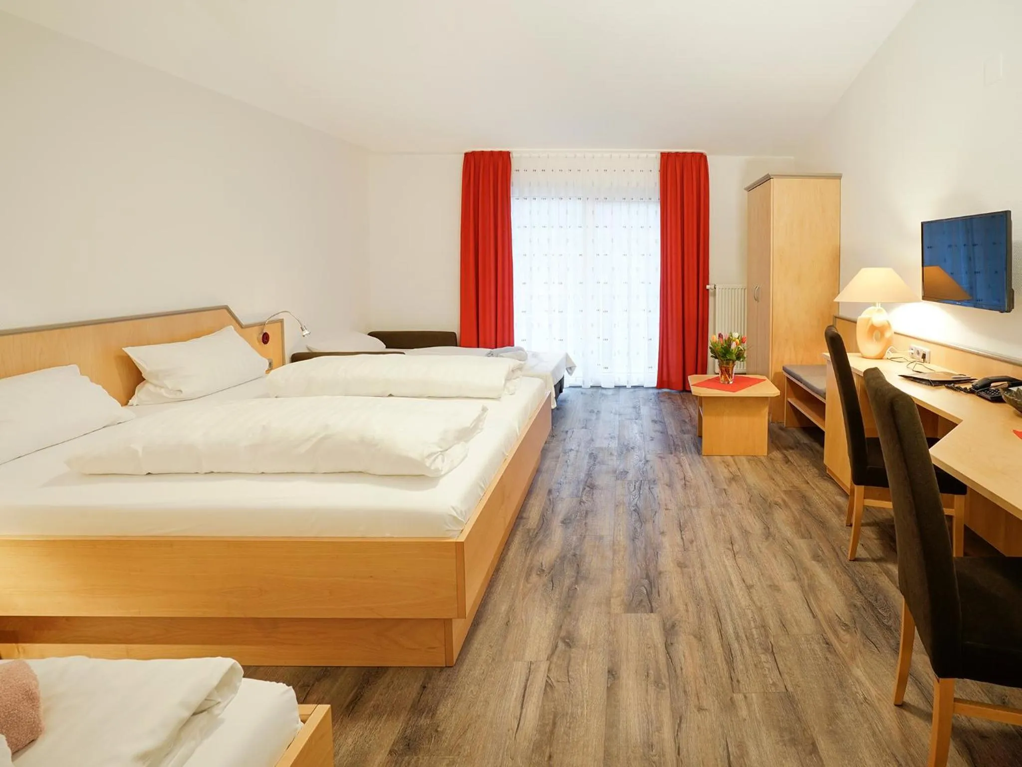 Photo of the whole room, Bed in Hotel Gasthof zum Biber