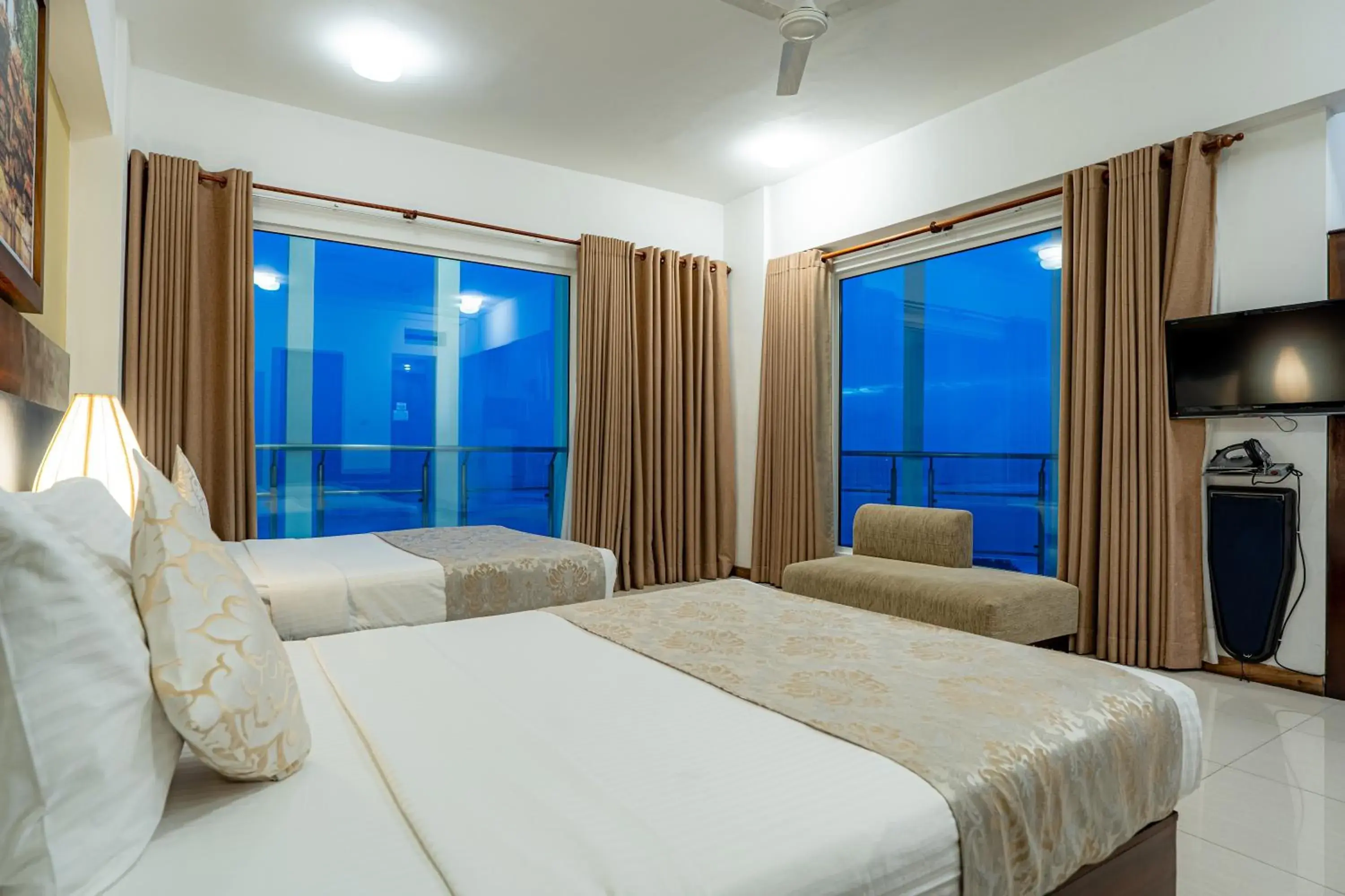 Bed in Mirage Colombo Bed in Mirage Colombo