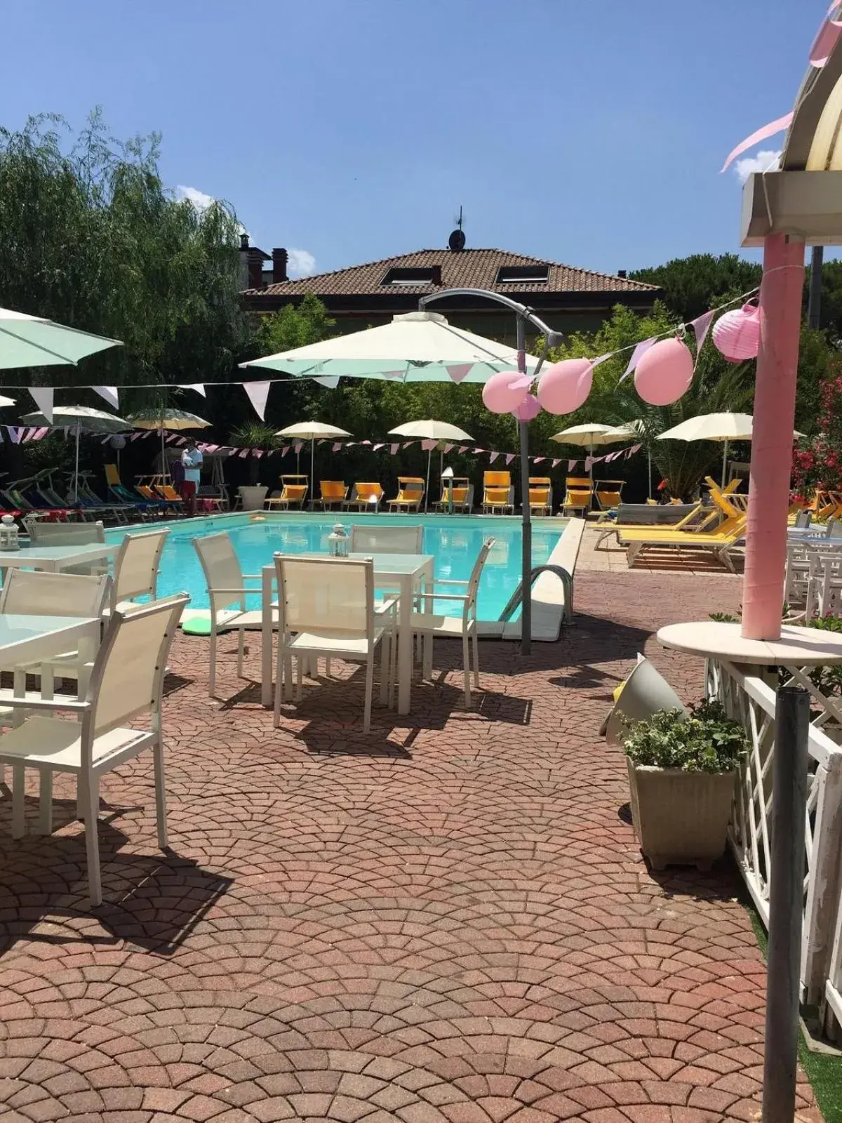 HOTEL TRE ROSE HOTEL TRE ROSE