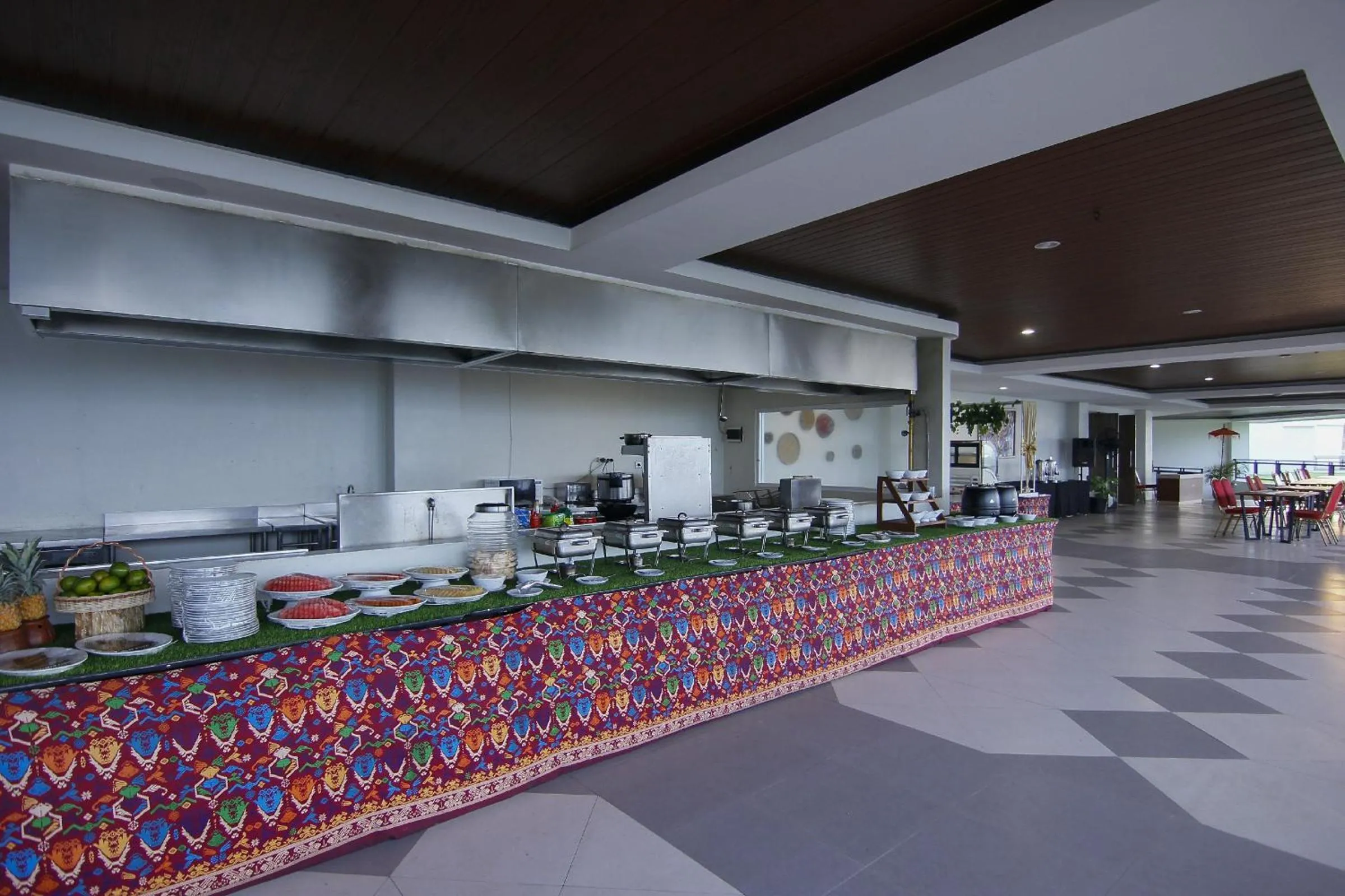 Restaurant/places to eat in Raja Hotel Kuta Mandalika Resort & Convention
