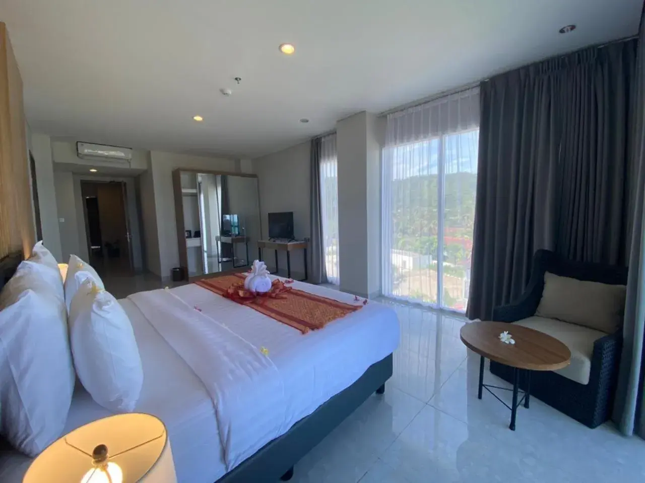 Photo of the whole room, Bed in Raja Hotel Kuta Mandalika Resort & Convention Photo of the whole room, Bed in Raja Hotel Kuta Mandalika Resort & Convention