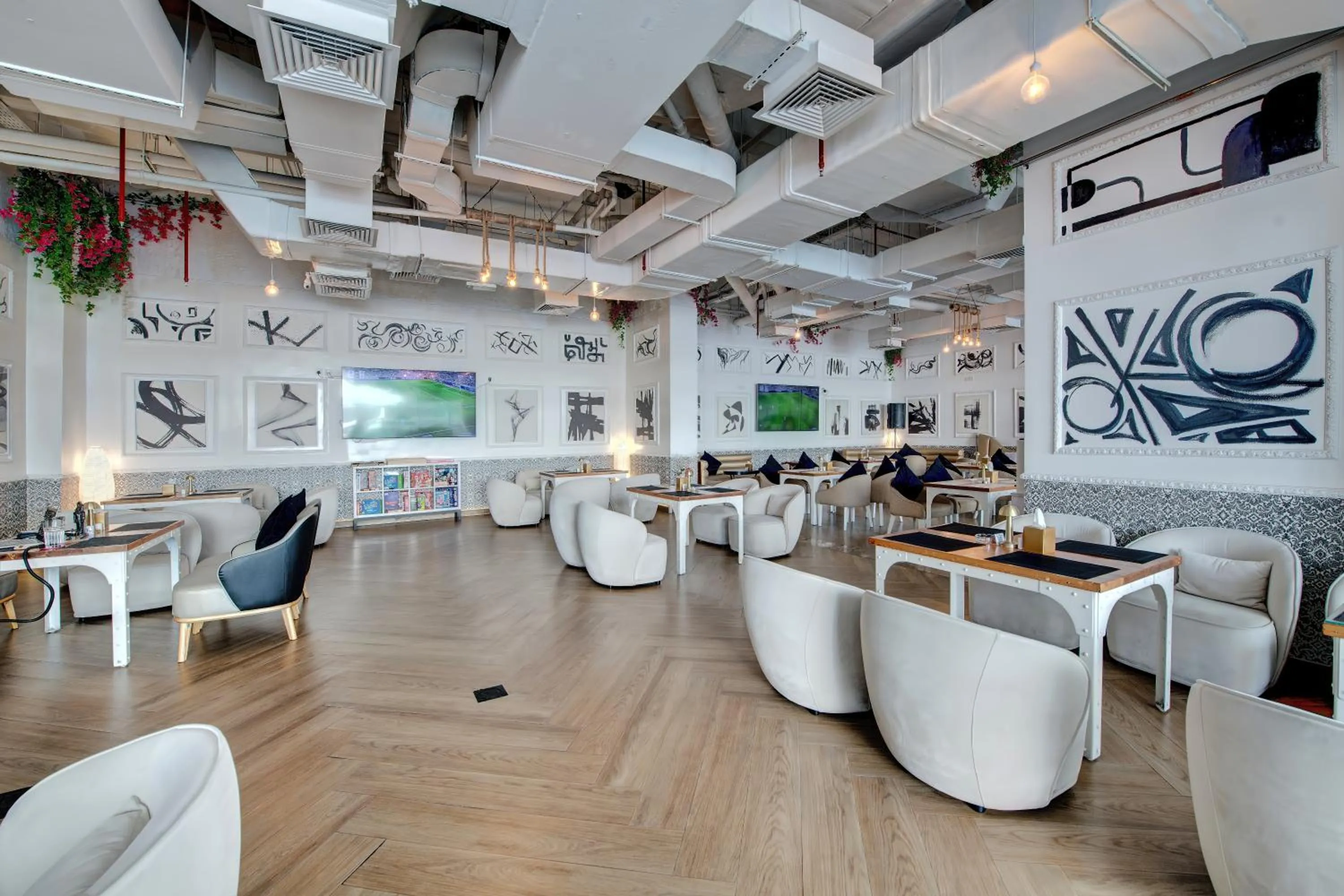 Restaurant/places to eat in Regency Luxury Suites