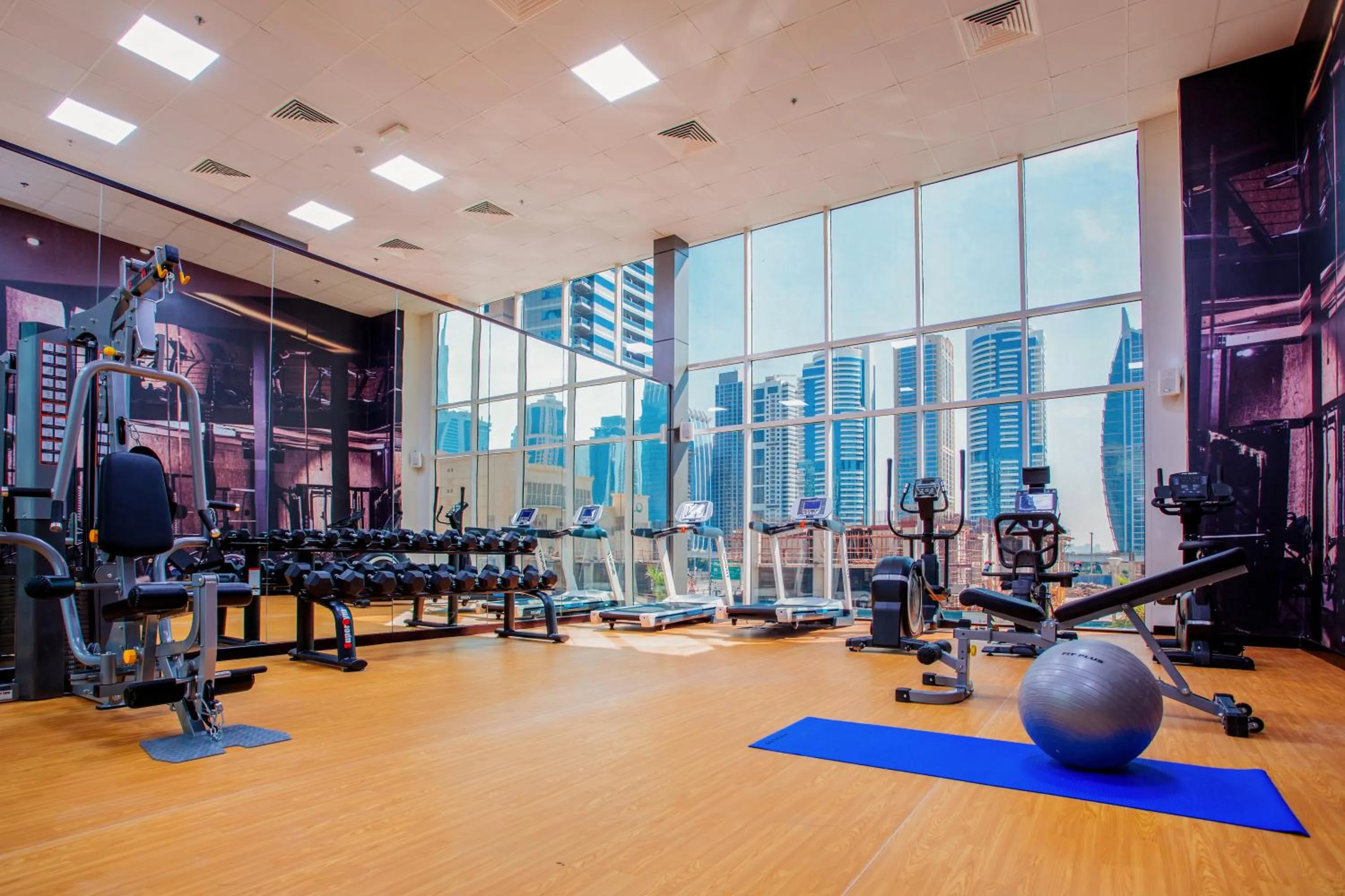 Fitness centre/facilities in Regency Luxury Suites